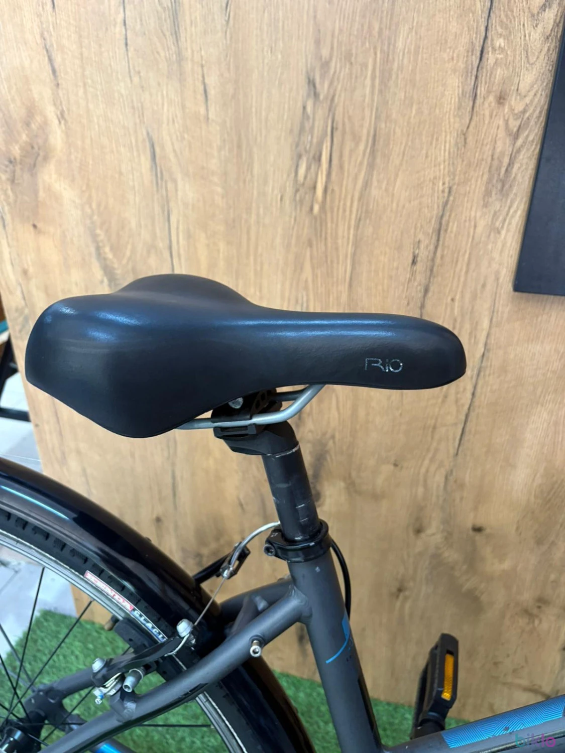 6. Bicicleta Riverside 28''
