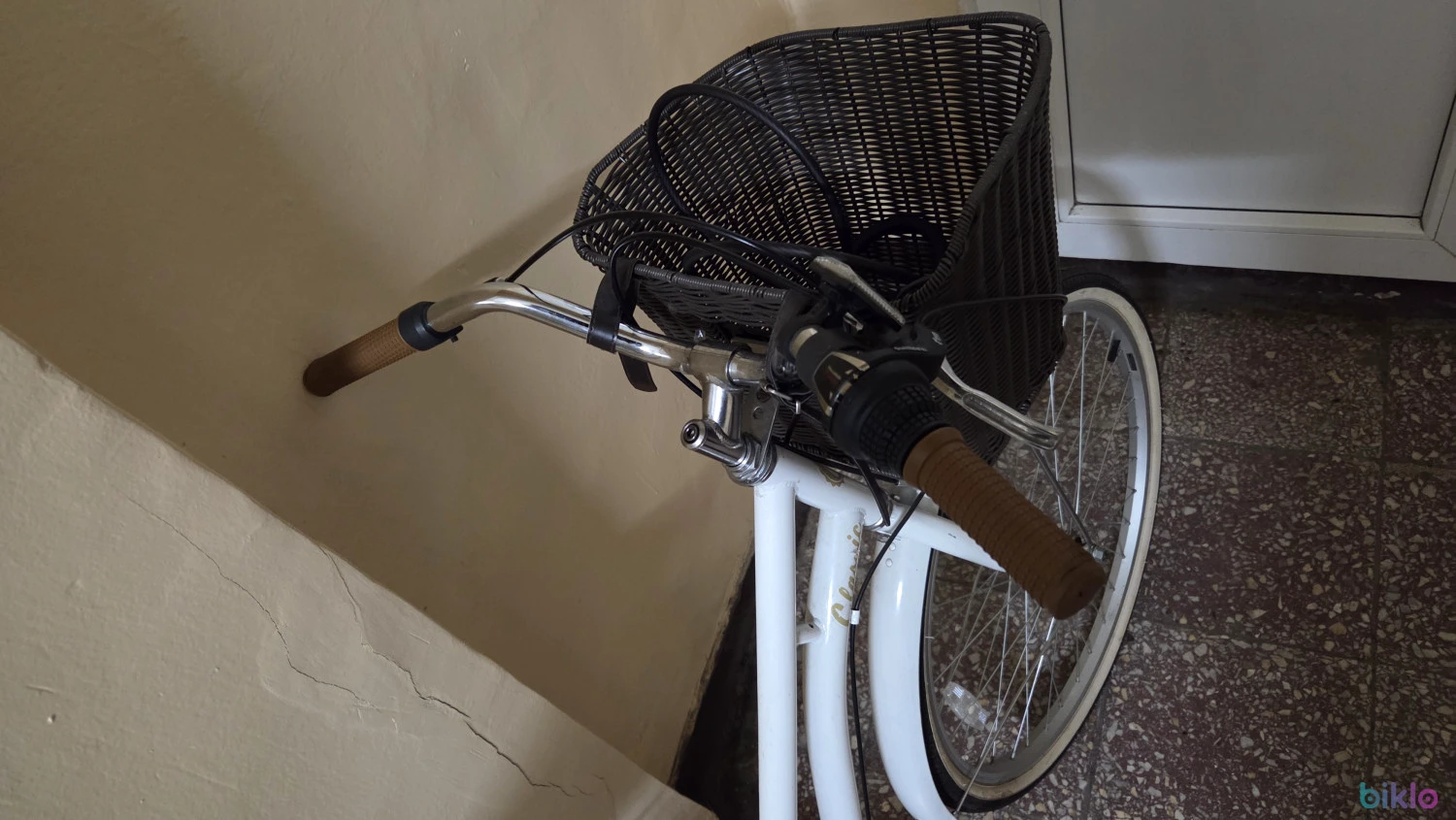 4. Bicicleta damă oraș