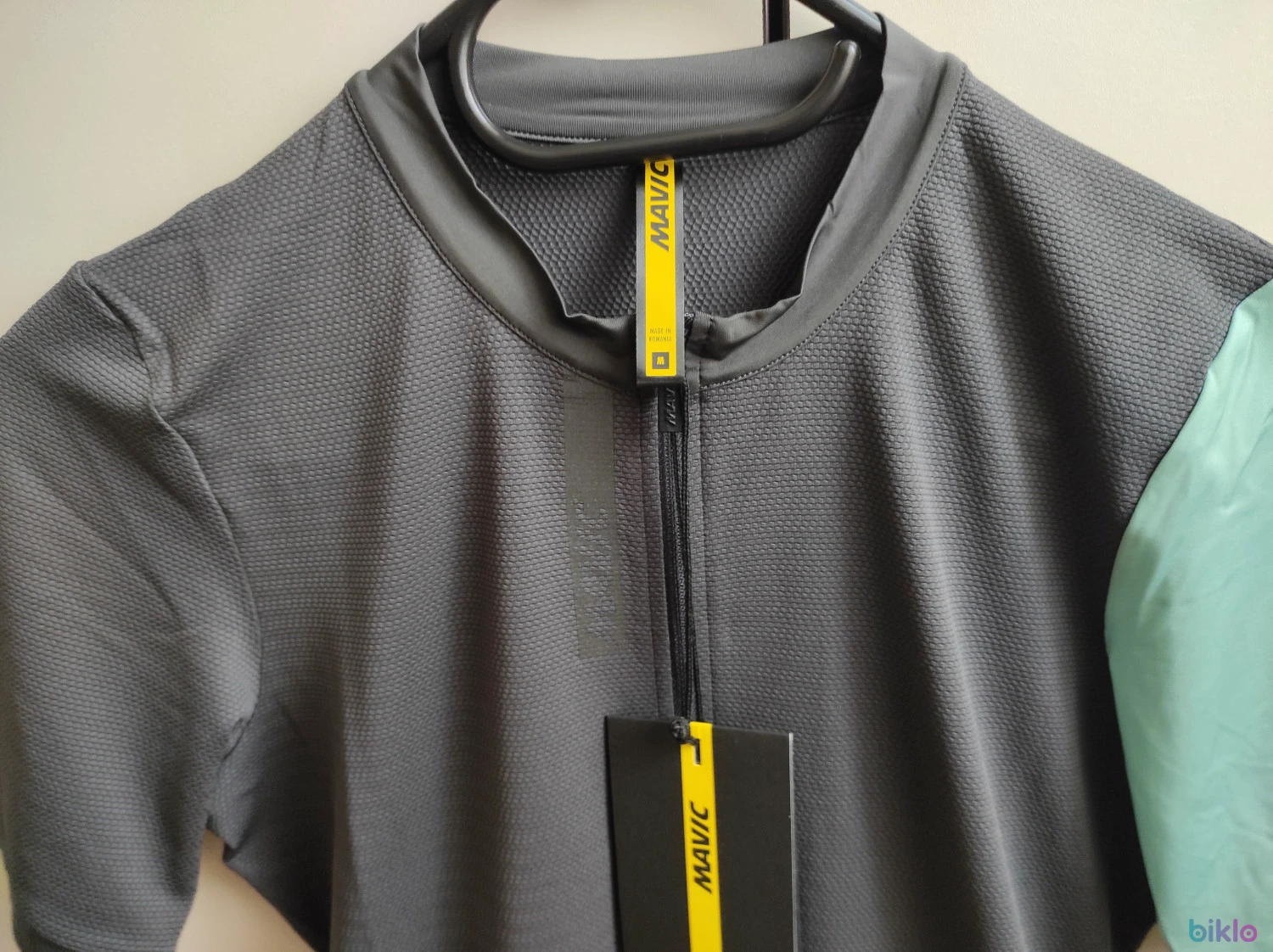 2. Tricou dama Mavic Essential Carbon/Mint marimea M, nou