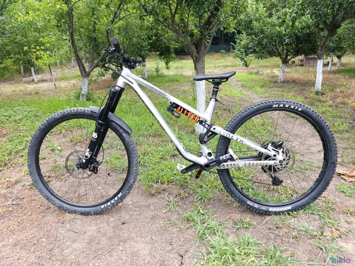 3. Commencal Meta AM 29