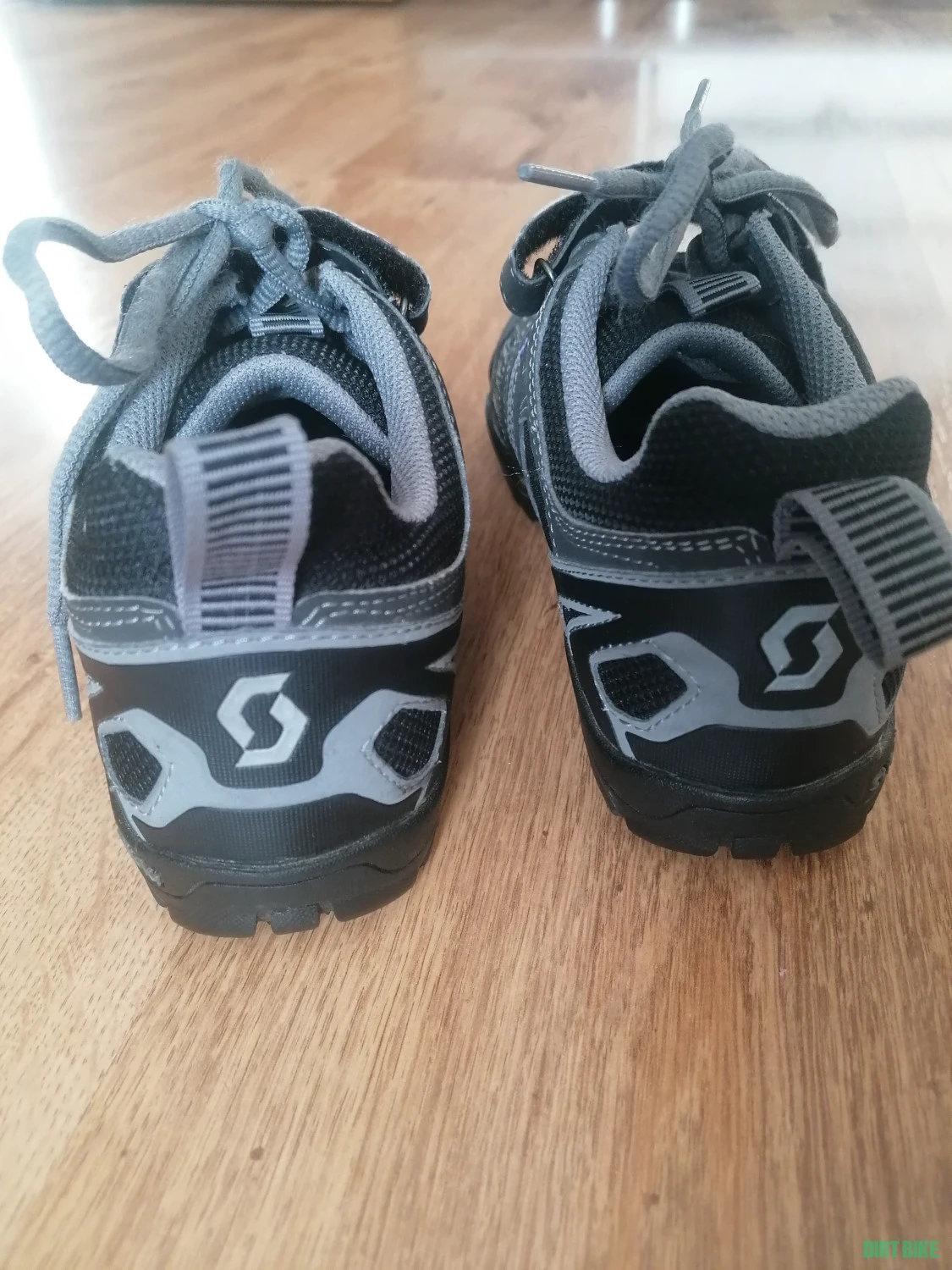 6. Pantofi ciclism Scott Sticki SPD.
