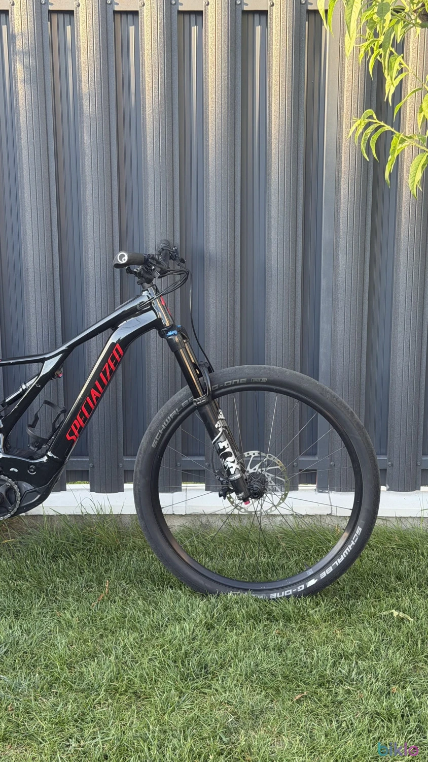 2. Specialized Levo Turbo Comp L 2021 full box