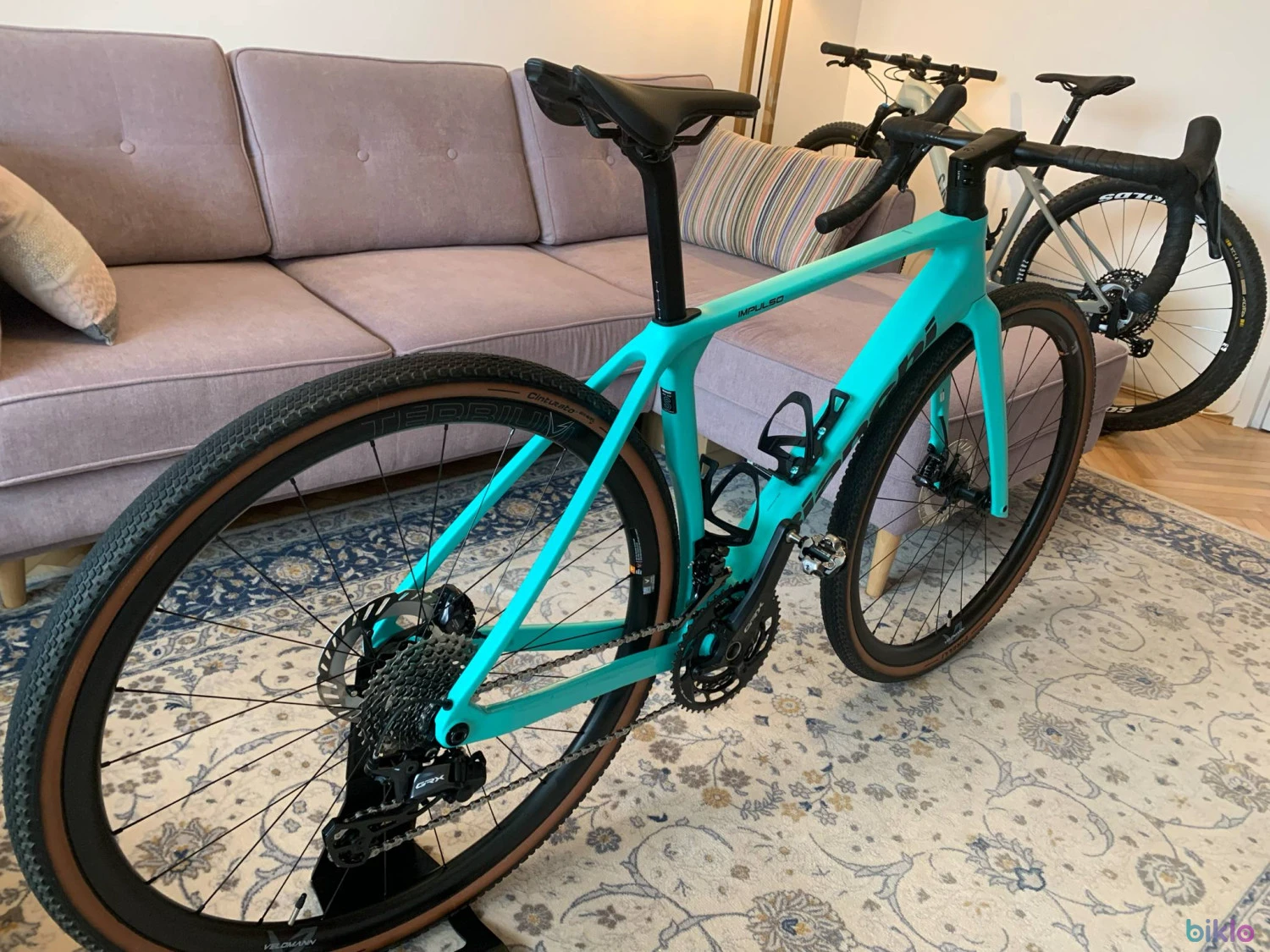 2. Vînd bicicletă Bianchi Impulso Pro Carbon Gravel GRX 820 Disc 2X12sp