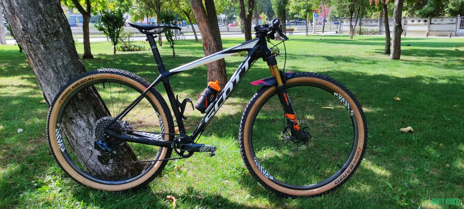 1. Hardtail Scott Scale 910