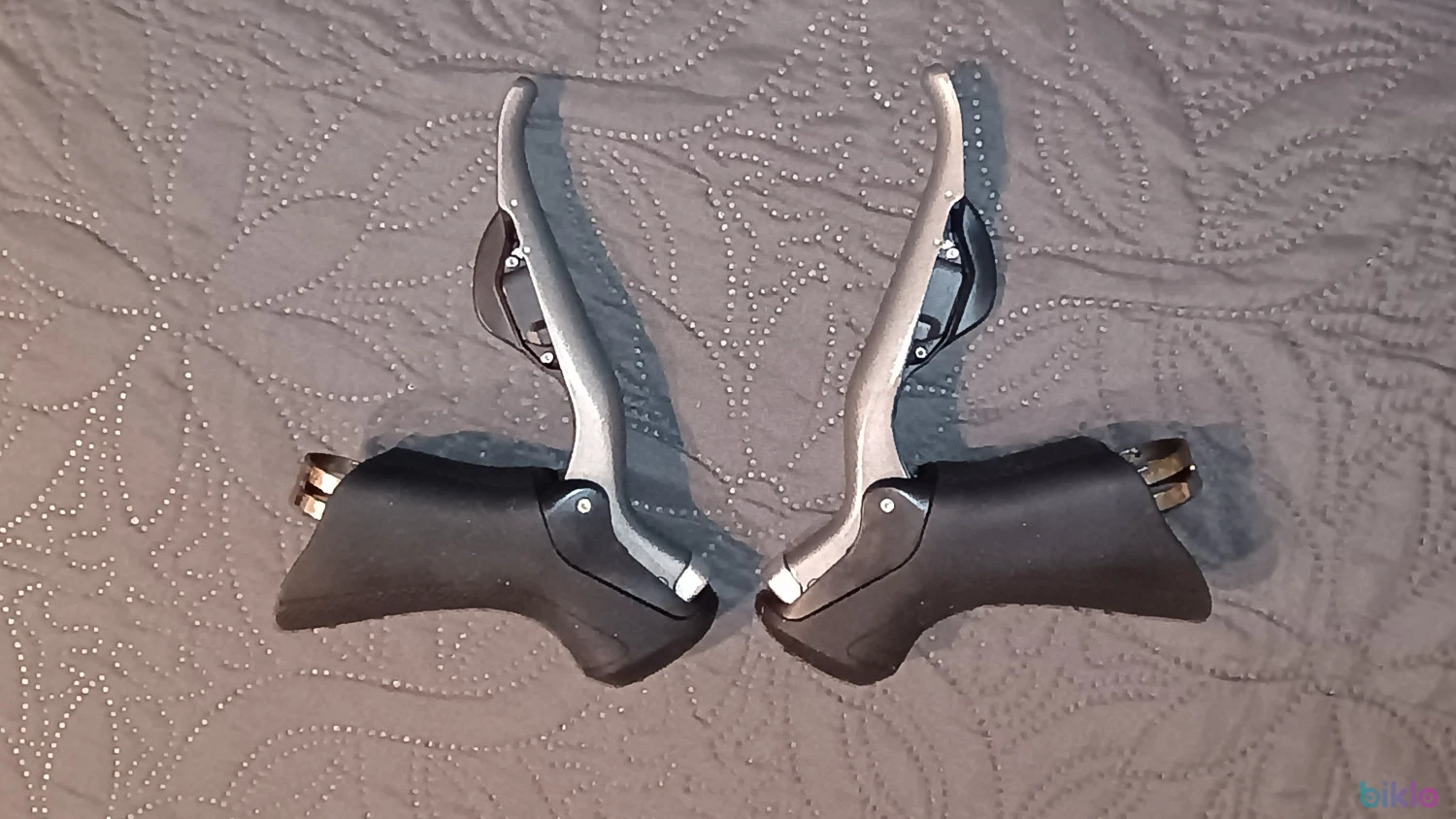 8. Manete schimbător frana Ultegra ST-6870 Di2