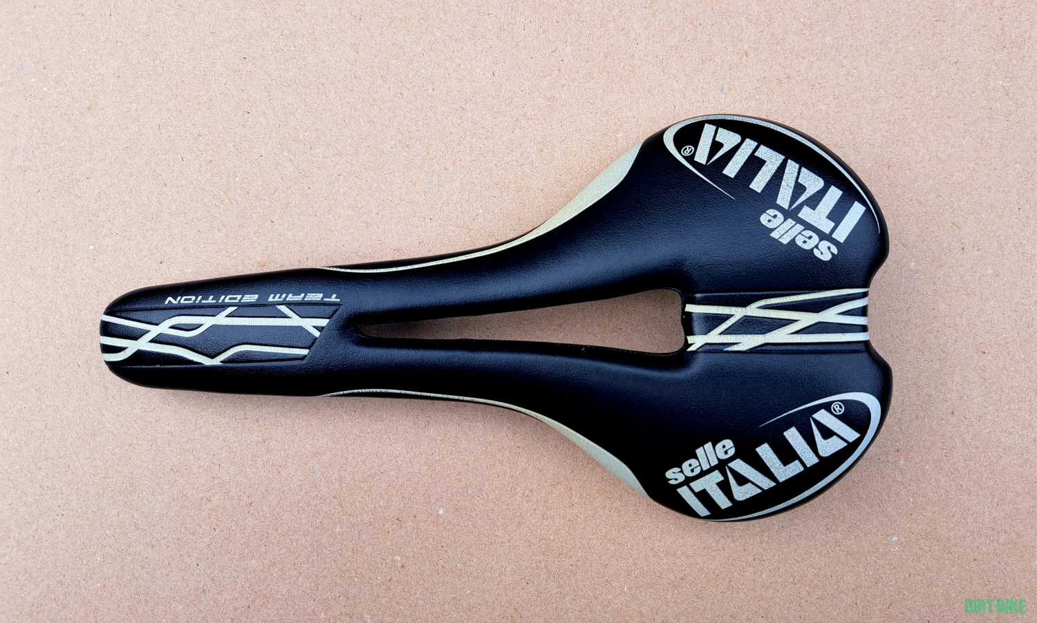 1. Șa Selle Italia Flite Team Edition