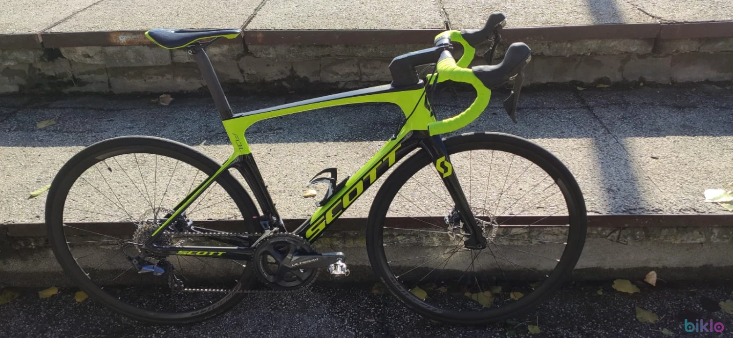 6. Bicicleta de sosea Scott Foil 20