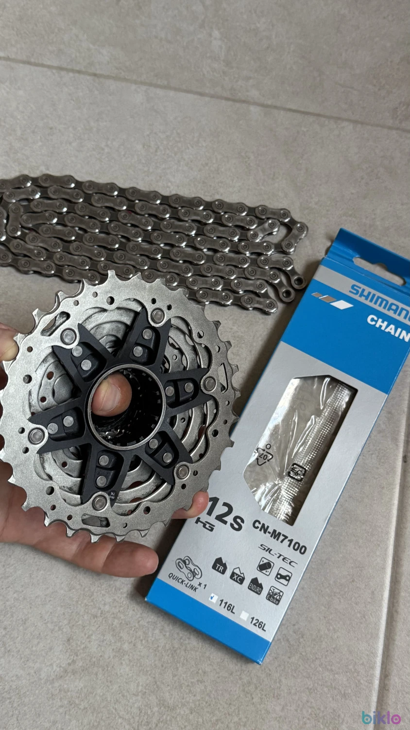 2. Casetta Pinioane 11-30 si lant 12 viteze Shimano Ultegra