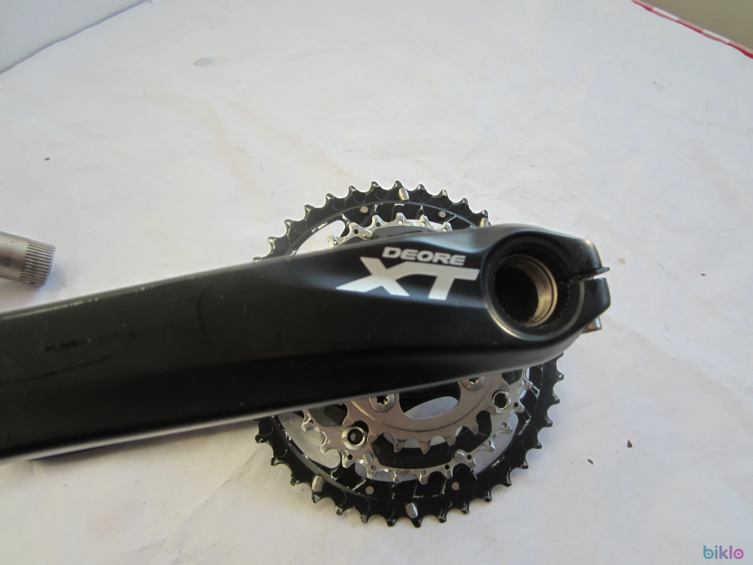 4. Pedalier shimano XT cu rulment