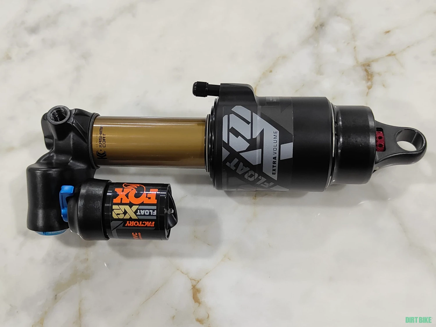 6. Amortizor spate FOX Float X2 Factory Trunnion 205x65mm Garantie pana 2026.dec