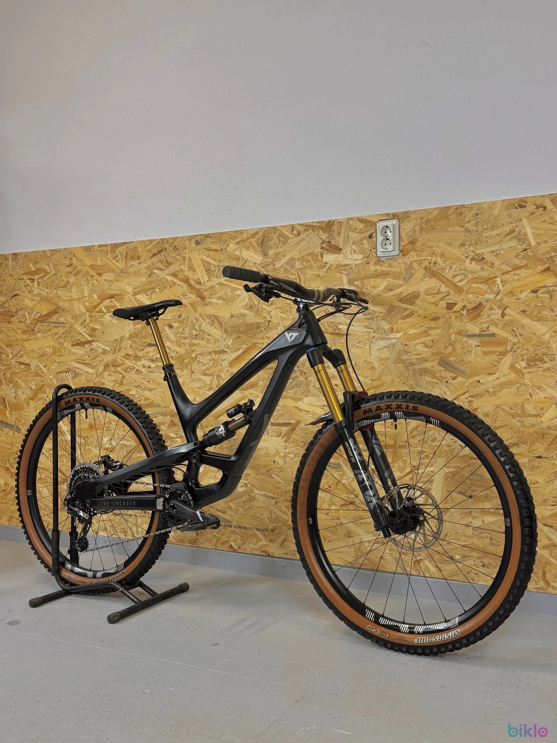 2. YT Capra Pro Race bicicleta enduro downhil freeride nu canyon trek