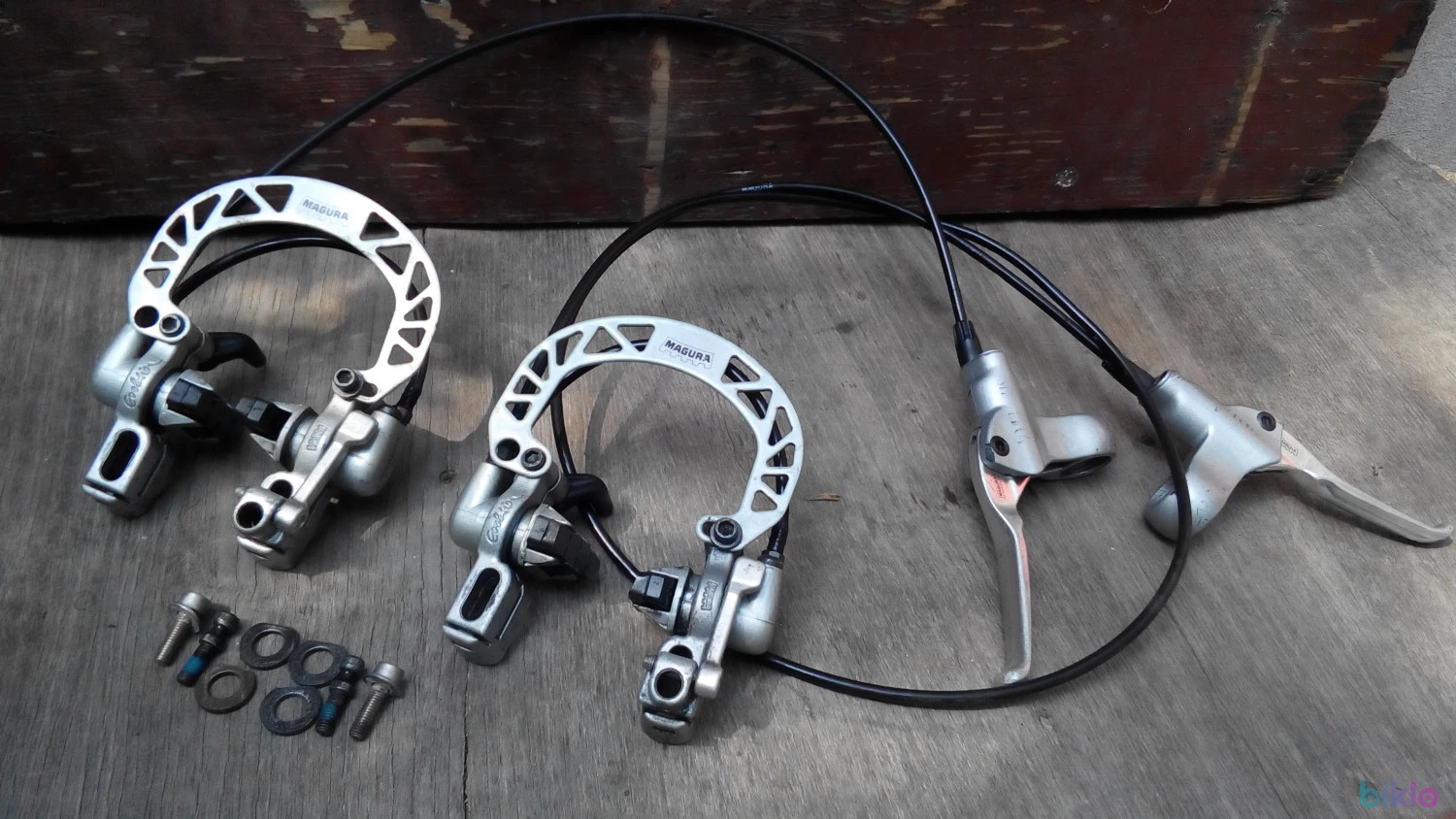 1. Set Magura frane hidraulice
