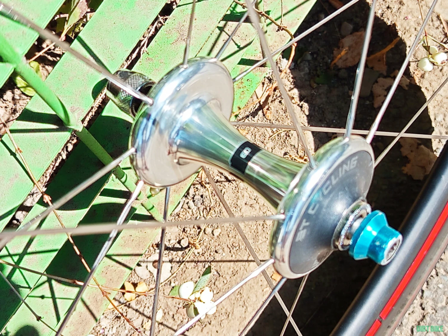 9. Bicicleta pista/fixa Aventon Mataro