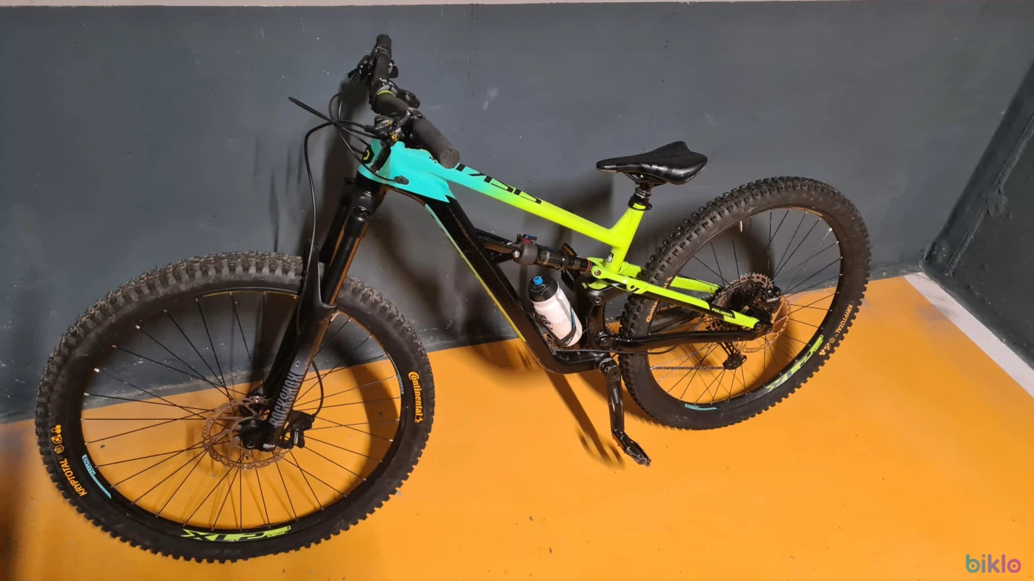 4. Bike MTB Polygon Siskiu T7 29"