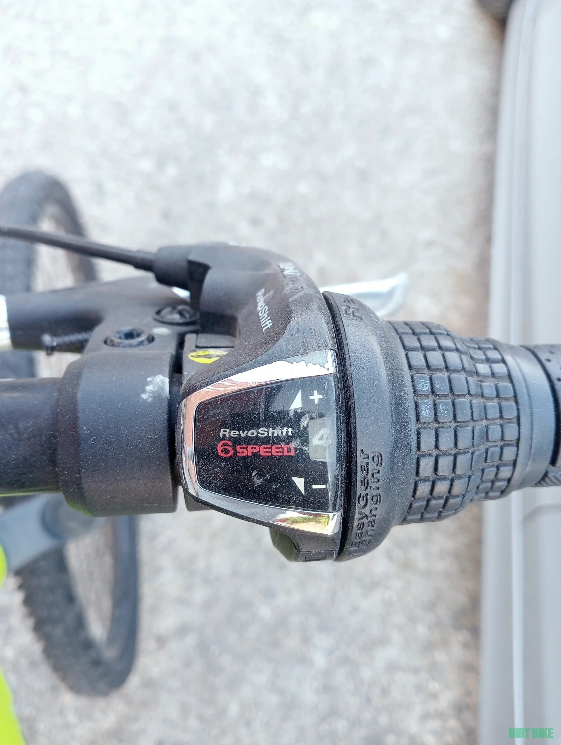 5. Montain bike DHS