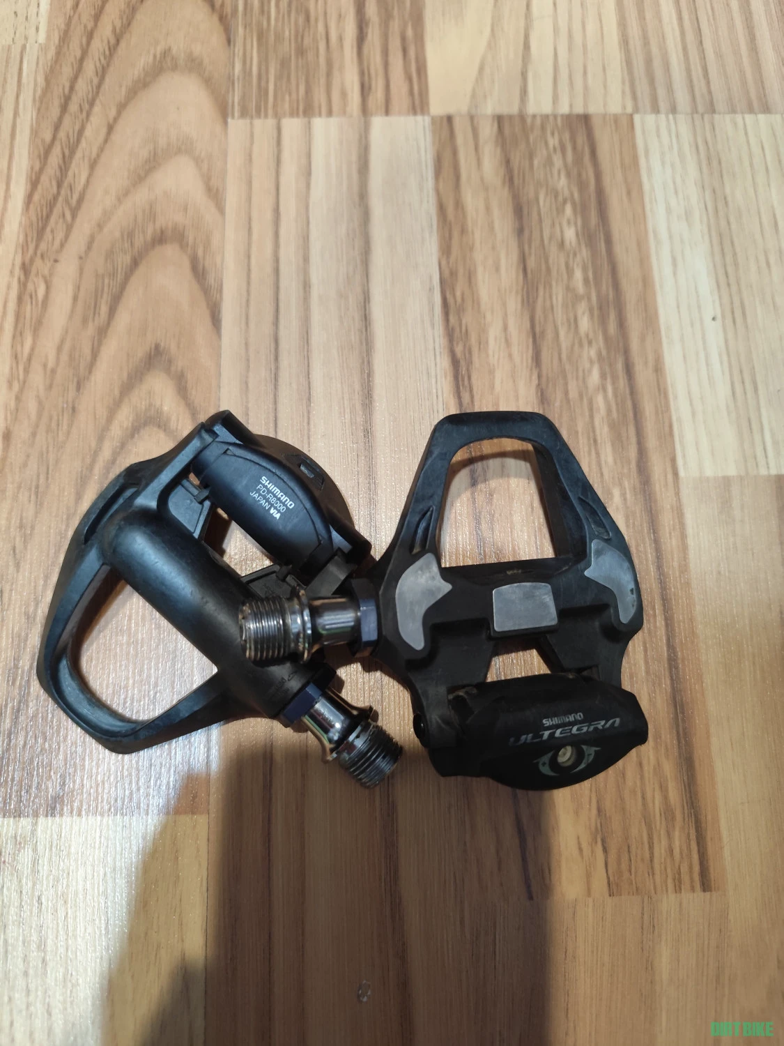 1. Set pedale Shimano Ultegra R-8000