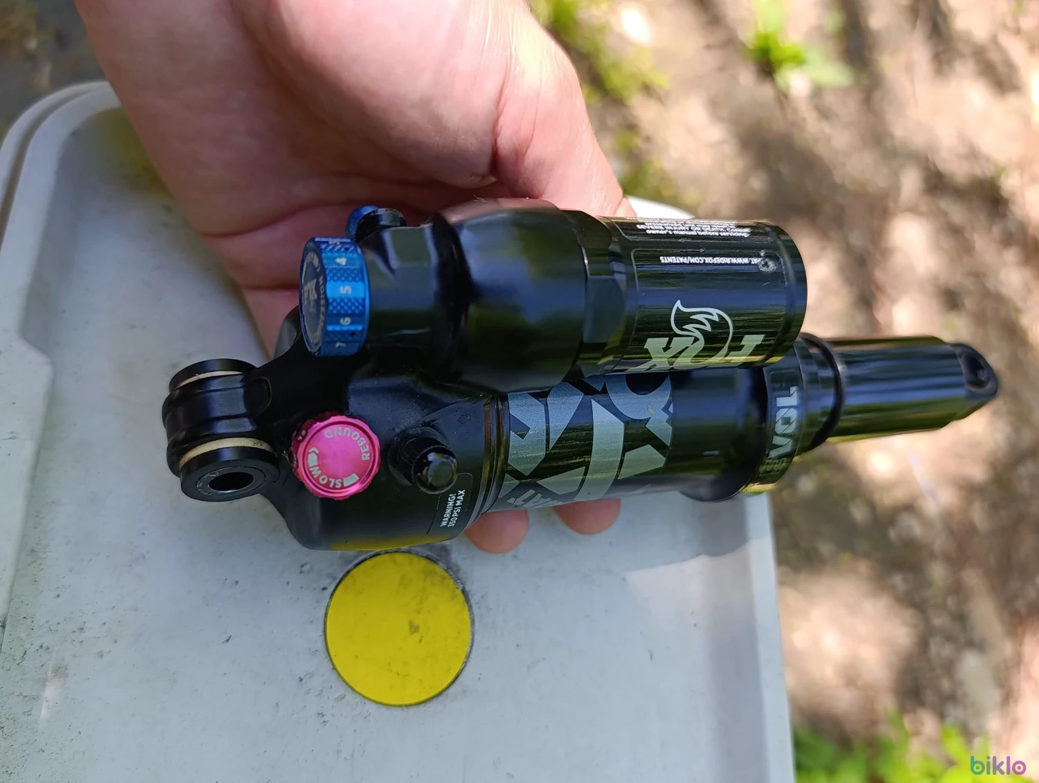 4. Fox Float-x Elite