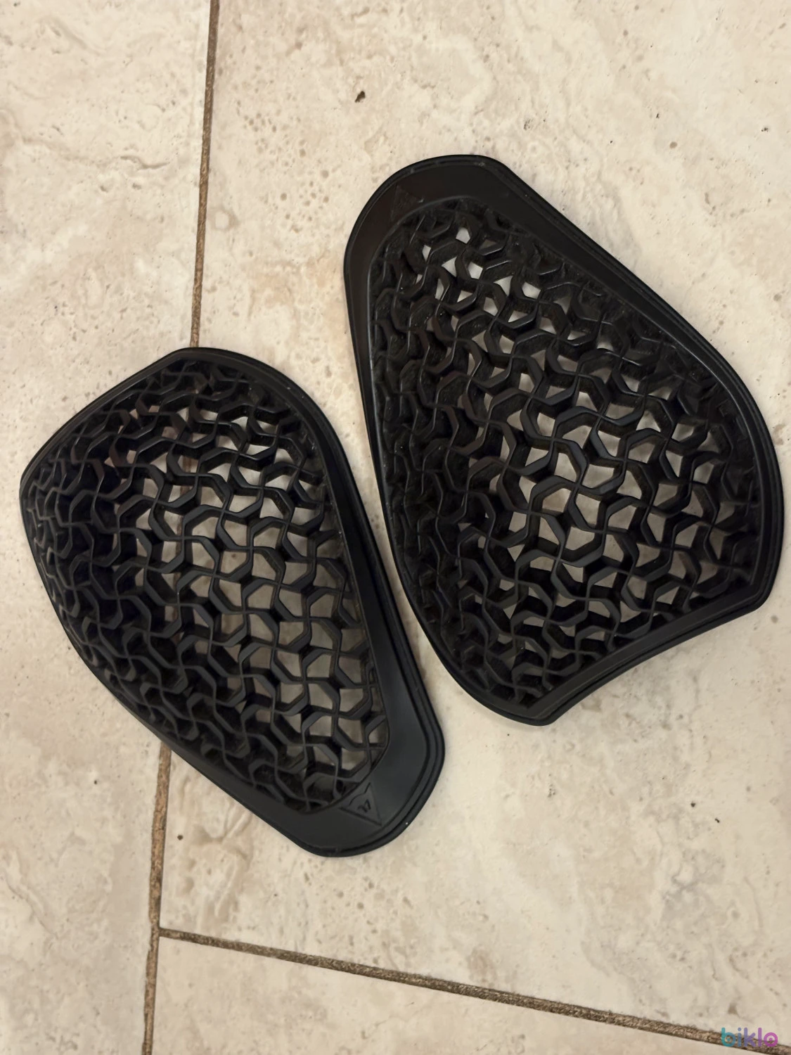 4. Armură vesta Dainese Rival Pro