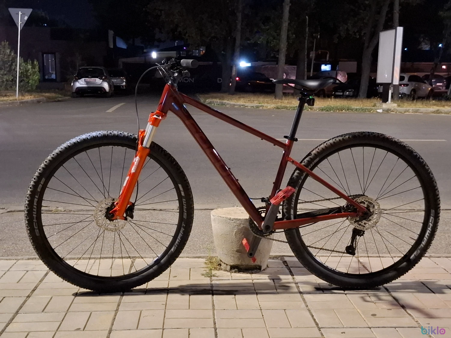 4. Vand bicicleta focus whistler 3.7