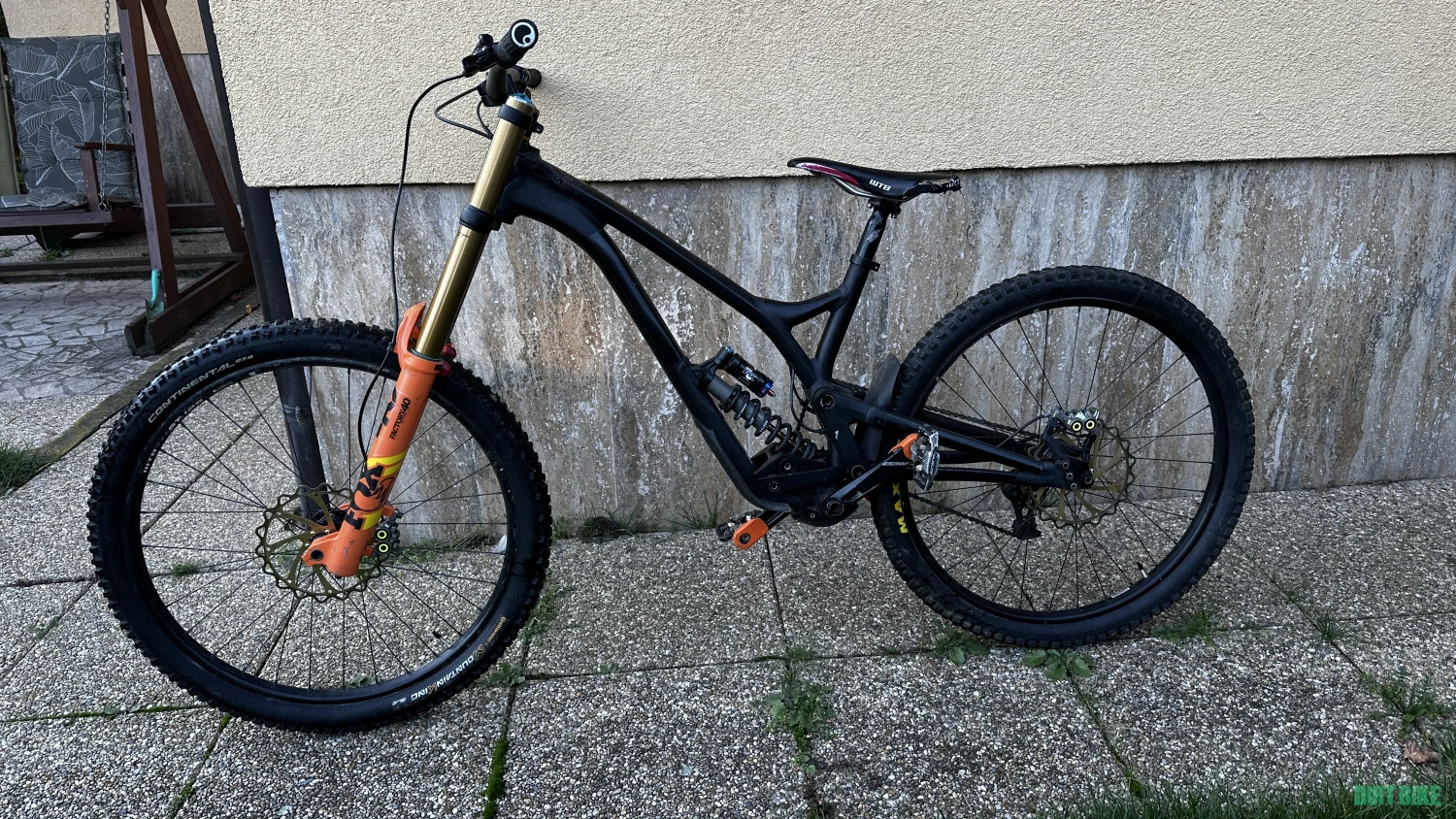 1. Vand Commencal Supreme V4.2