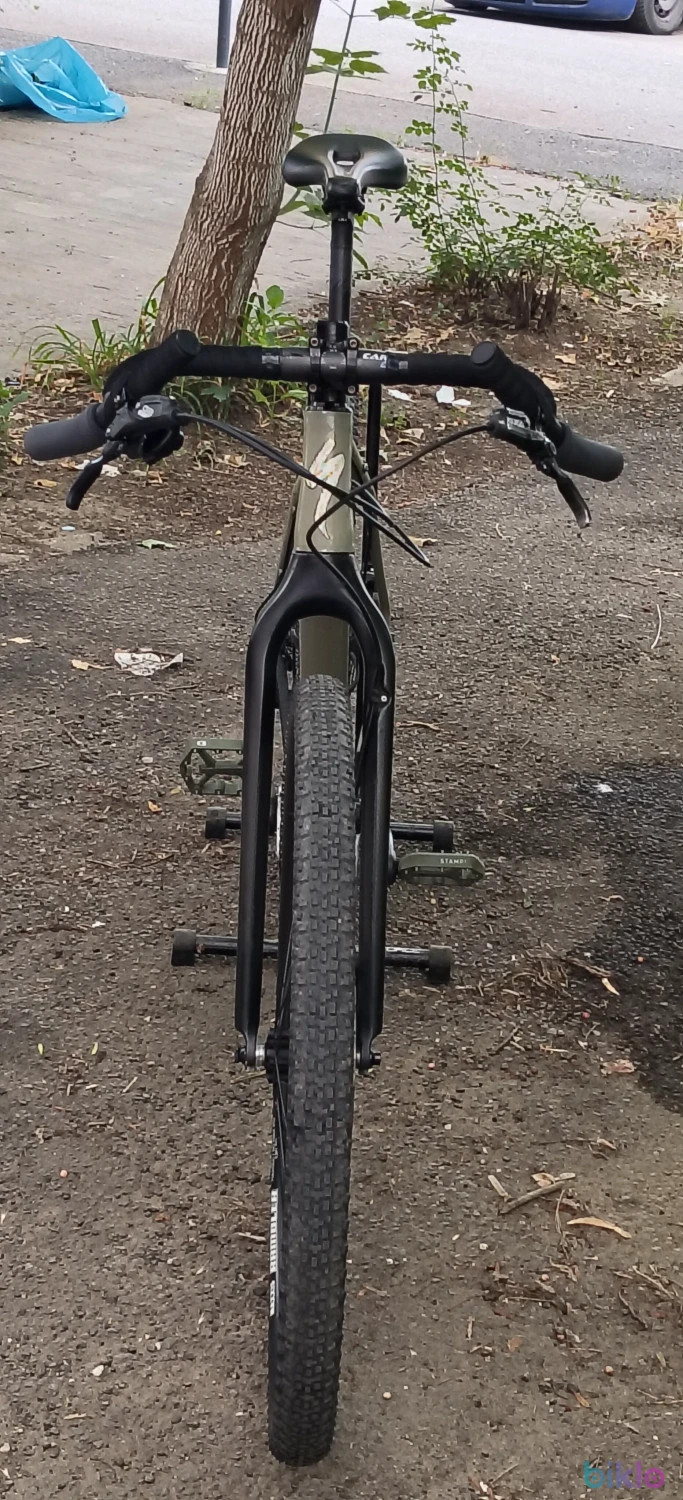 8. Bicicleta Monster Gravel