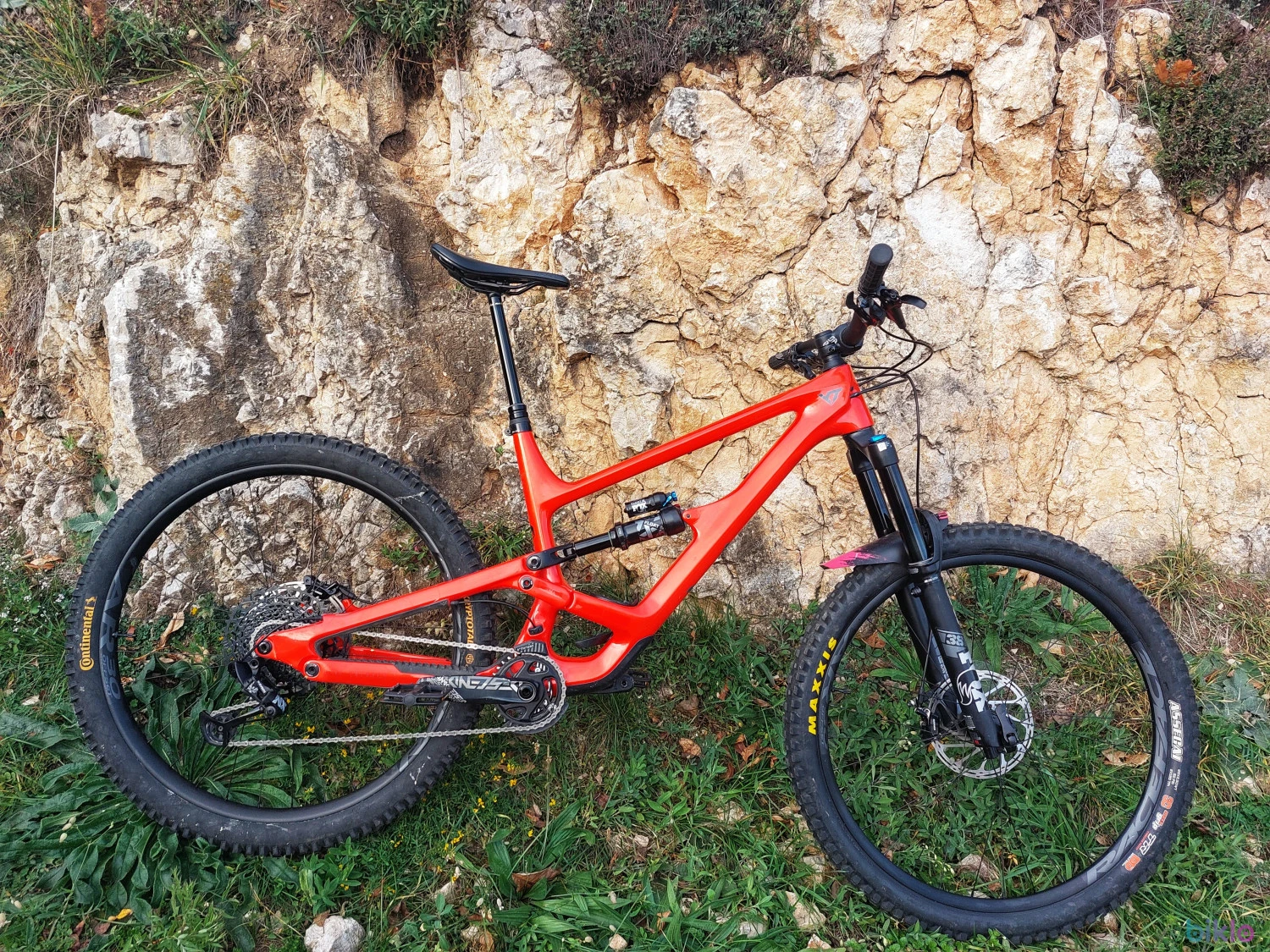 1. YT Capra Core 3 - 2022 cu componente noi