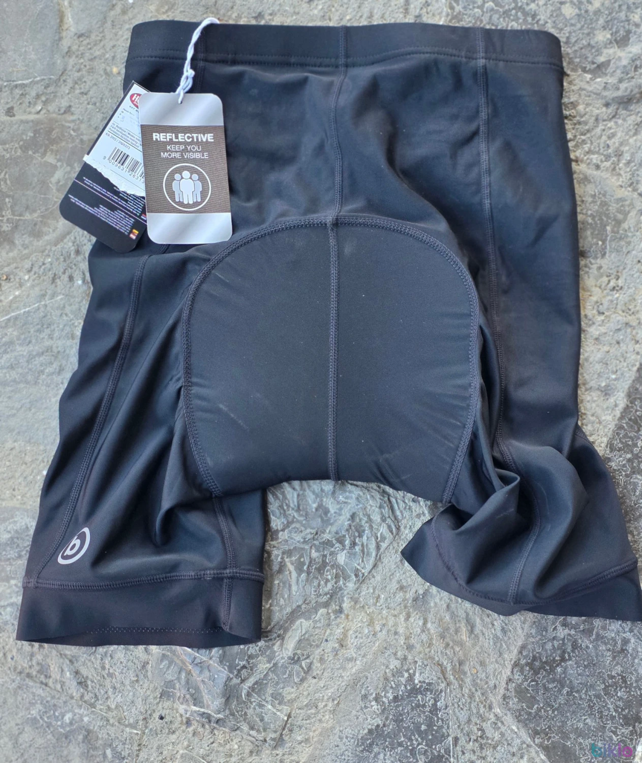 1. Vand colanti bicicleta si pantaloni da fâs cu colanti pe dedesubt cu burete