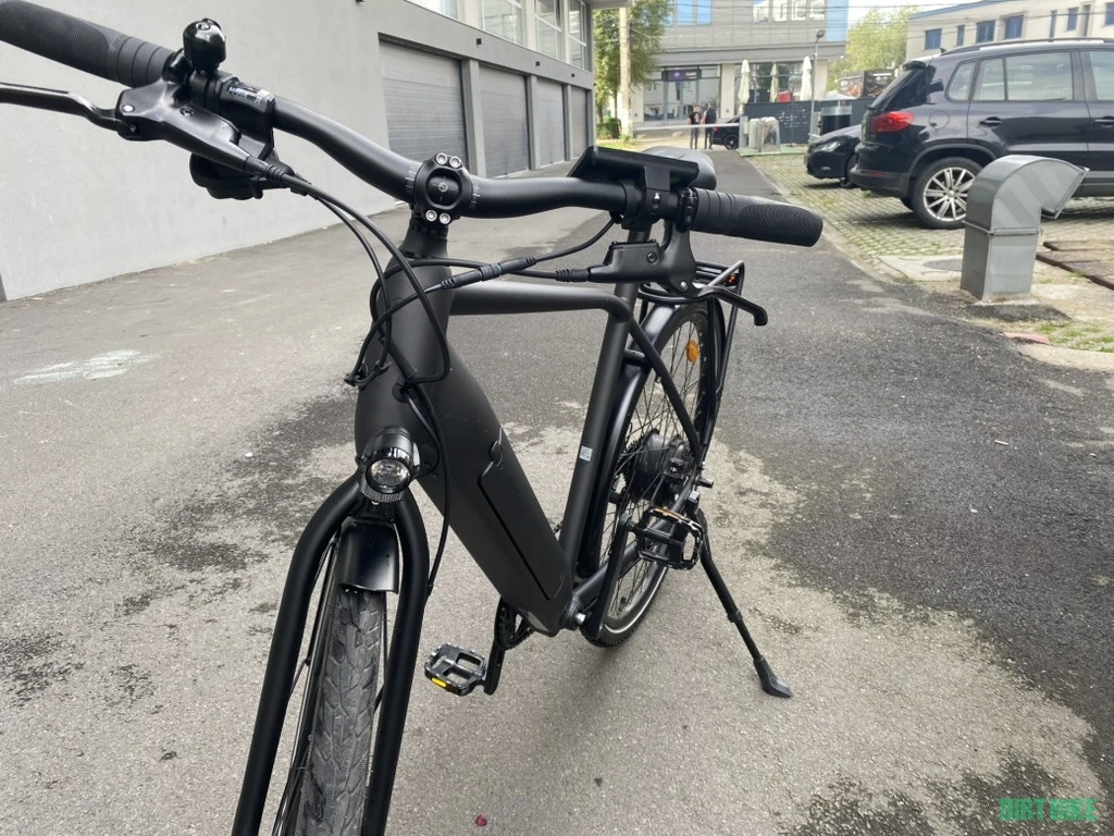 6. Bicicleta electrica oras Elops 500E