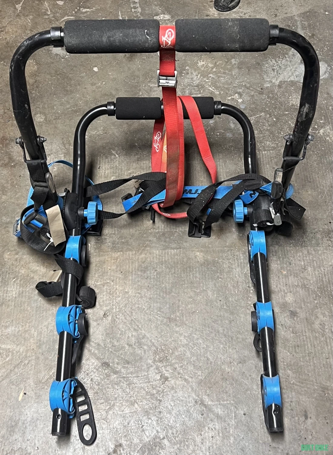 1. Supprt auto transport biciclete/stand reparatii biciclete/cric biciclete