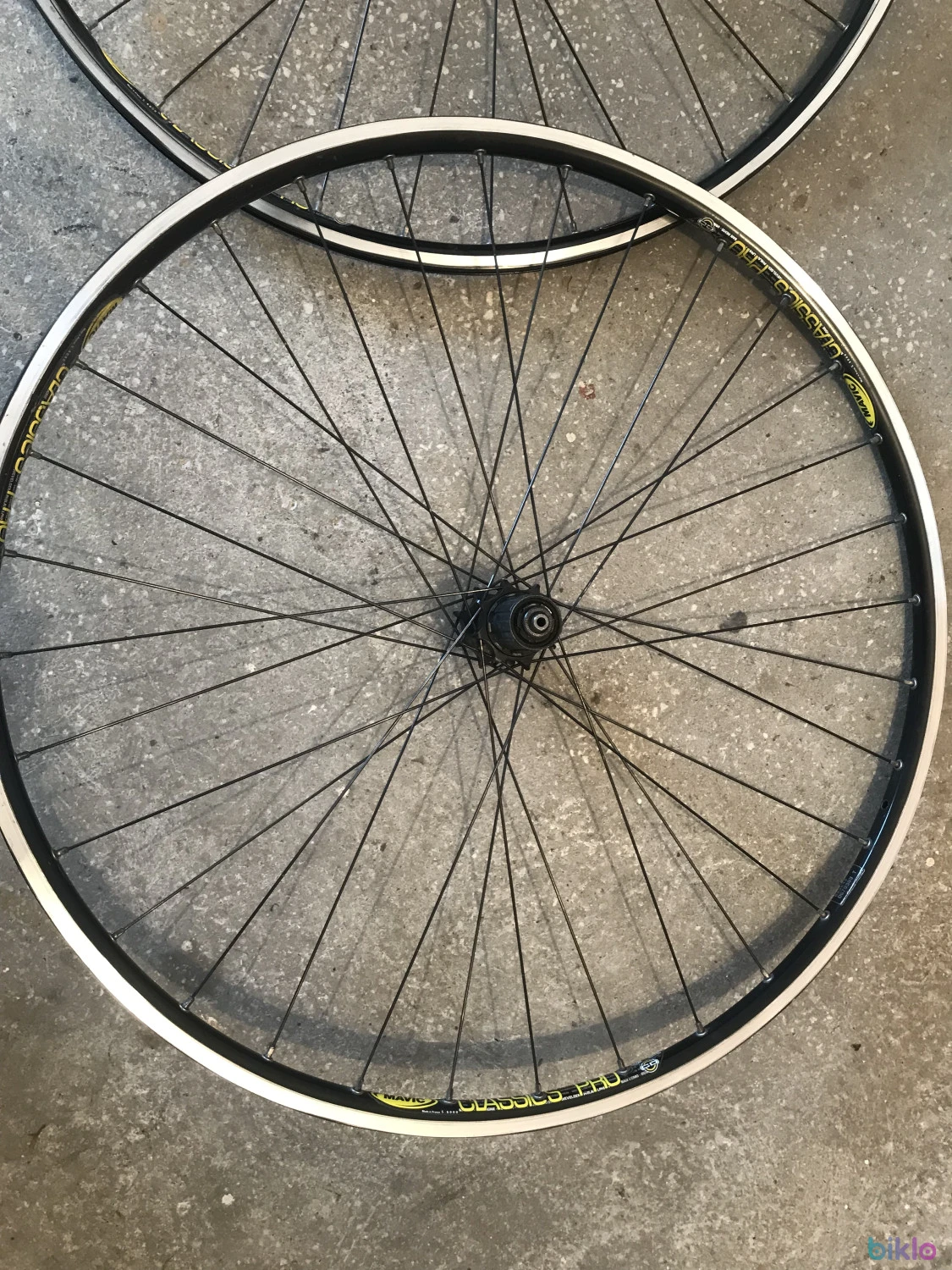 7. Roti cursiera Mavic Classics Pro