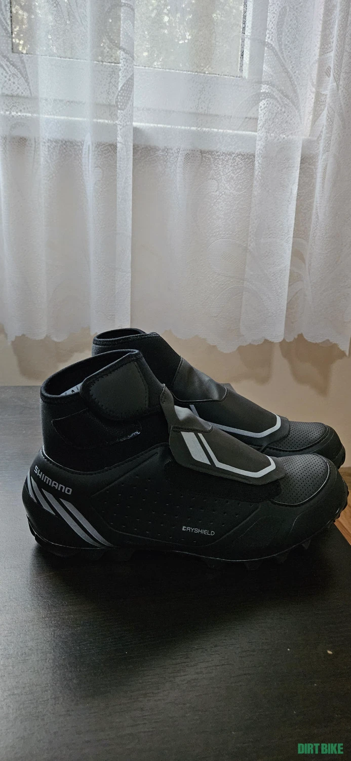 2. Pantofi ciclism Shimano