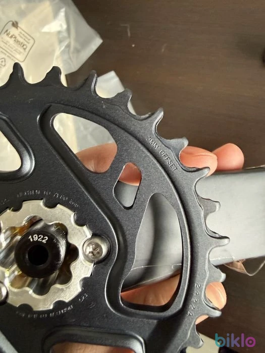 2. Pedalier Sram carbon NOU