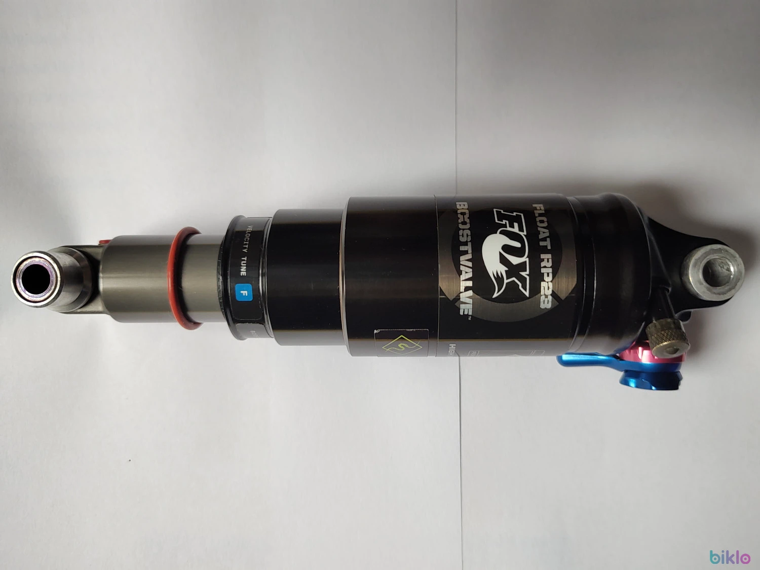 1. Amortizor spate Rock Shox RP23 boost valve