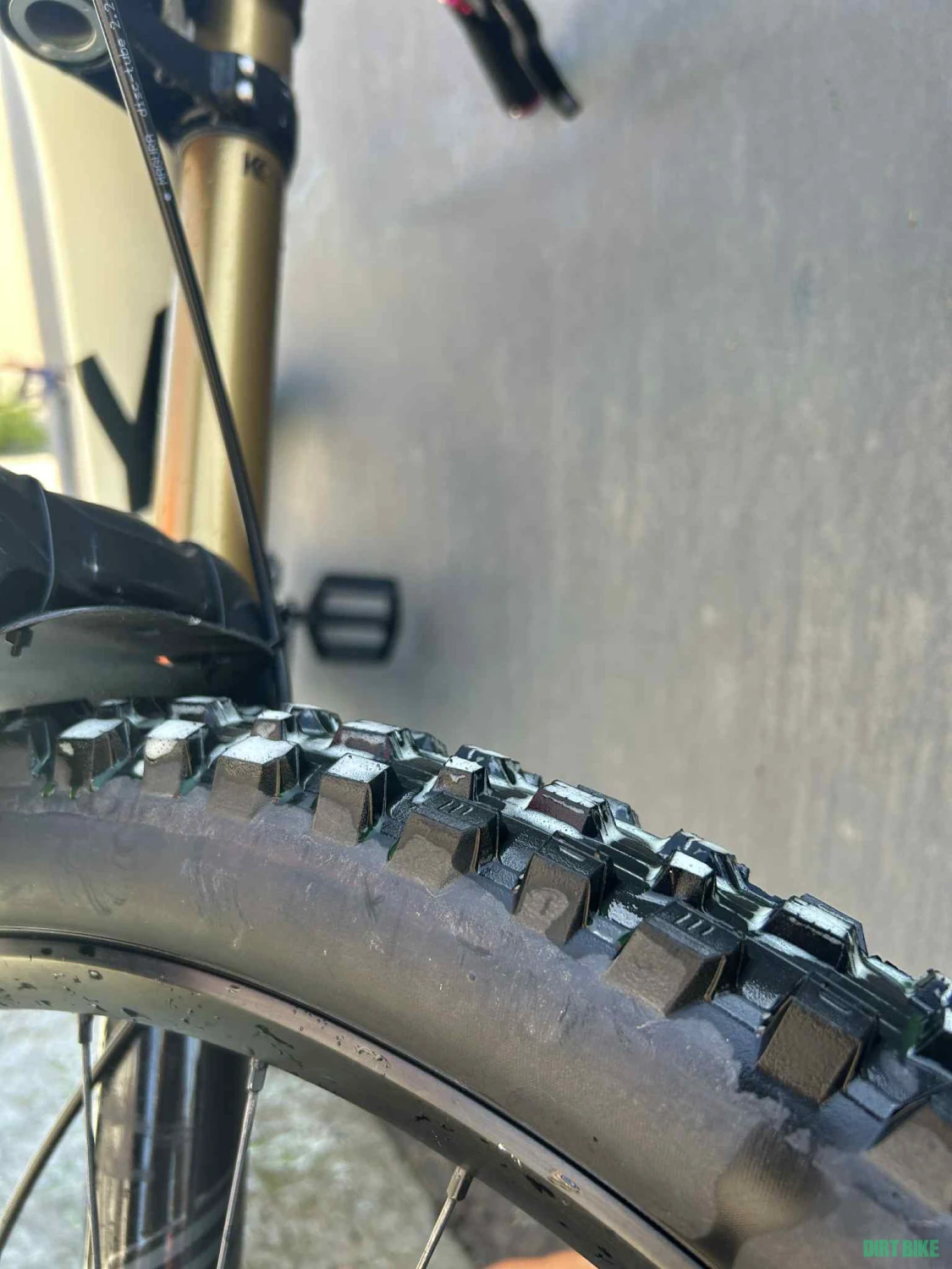 8. Yt tues cf pro race 27.5, pretul e negociabil