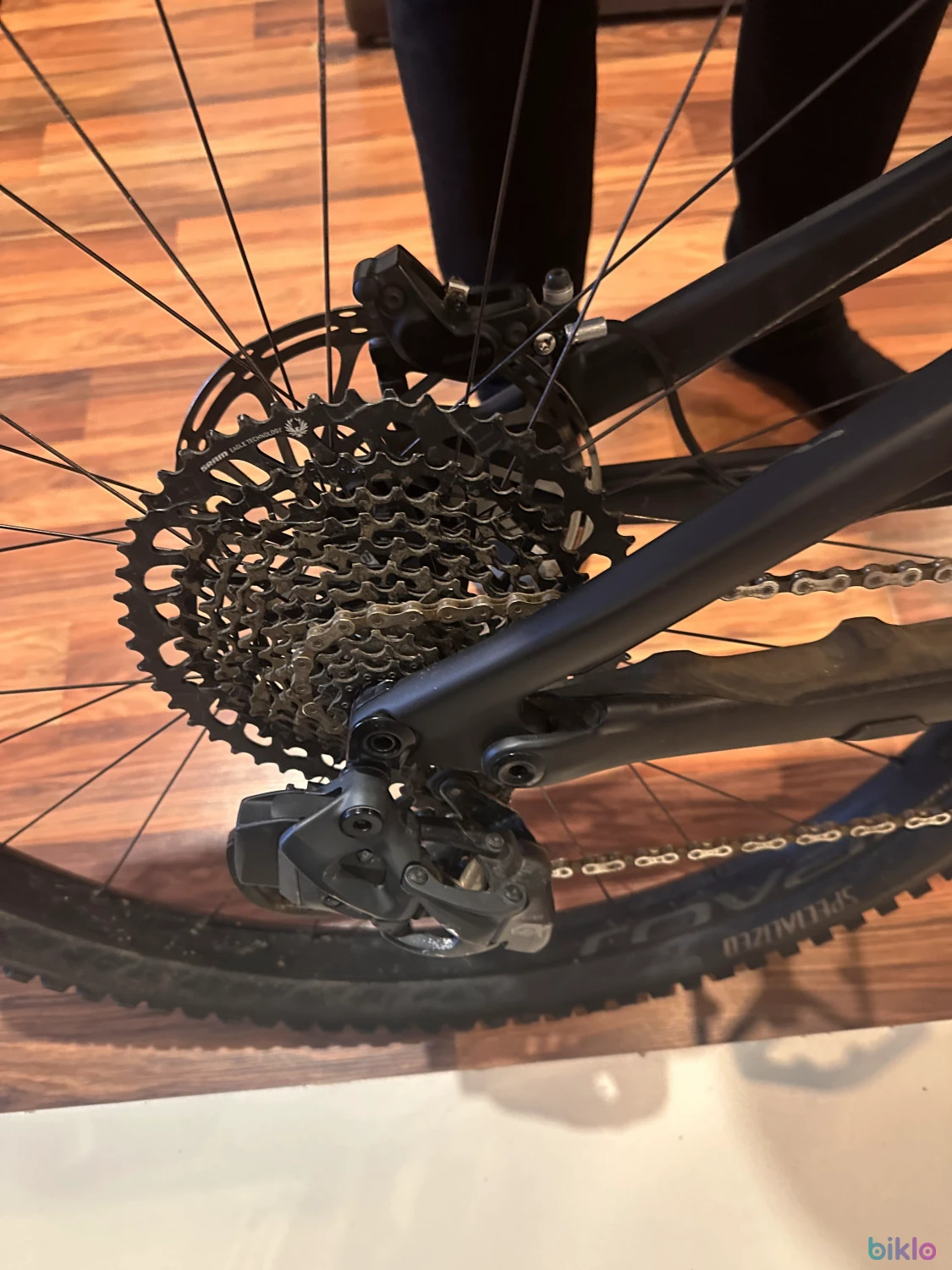 7. Specialized Enduro Expert 16999 lei doar săptămâna asta !