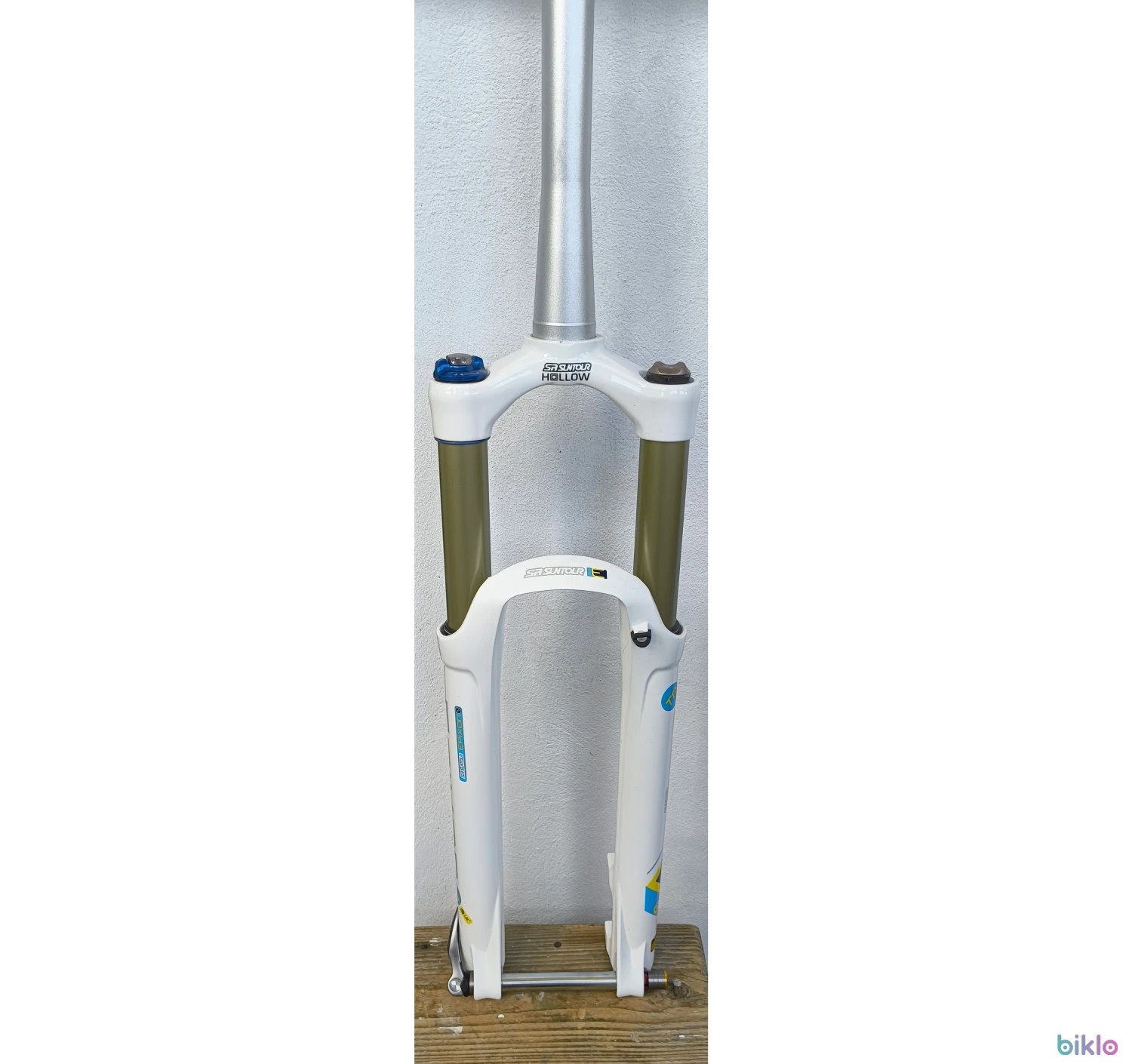 1. Furca Suntour Epixon pe aer 130 mm, 27,5", tapered
