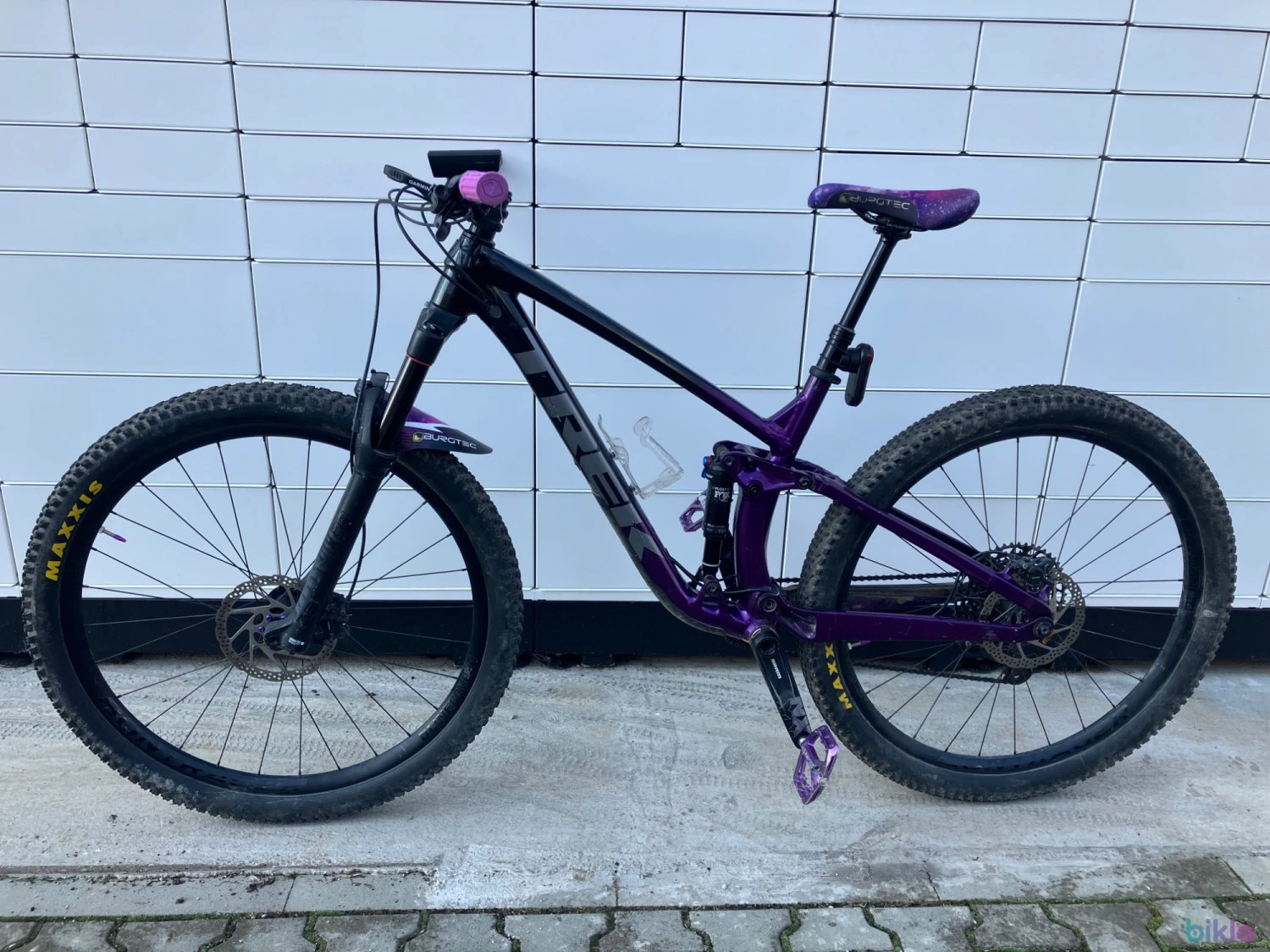 1. Trek fuel ex 7 mtb full suspension