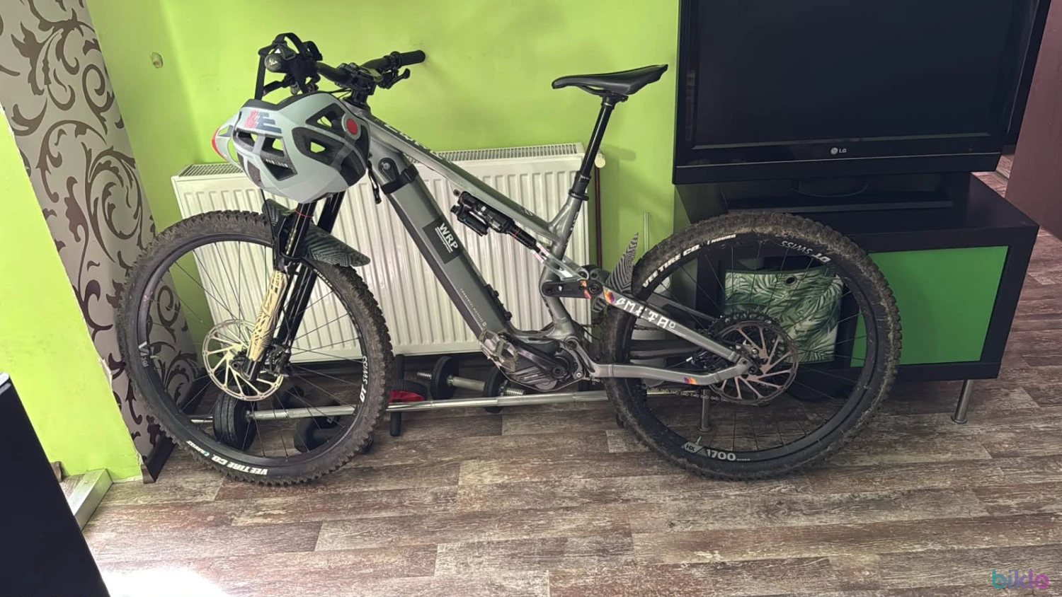 2. Commencal meta power AM