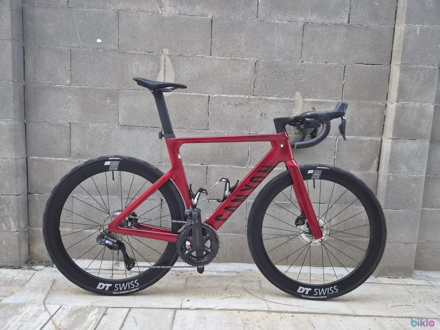 1. Canyon Aeroad CF SLX 8 2025 ultegra Di2 + extras