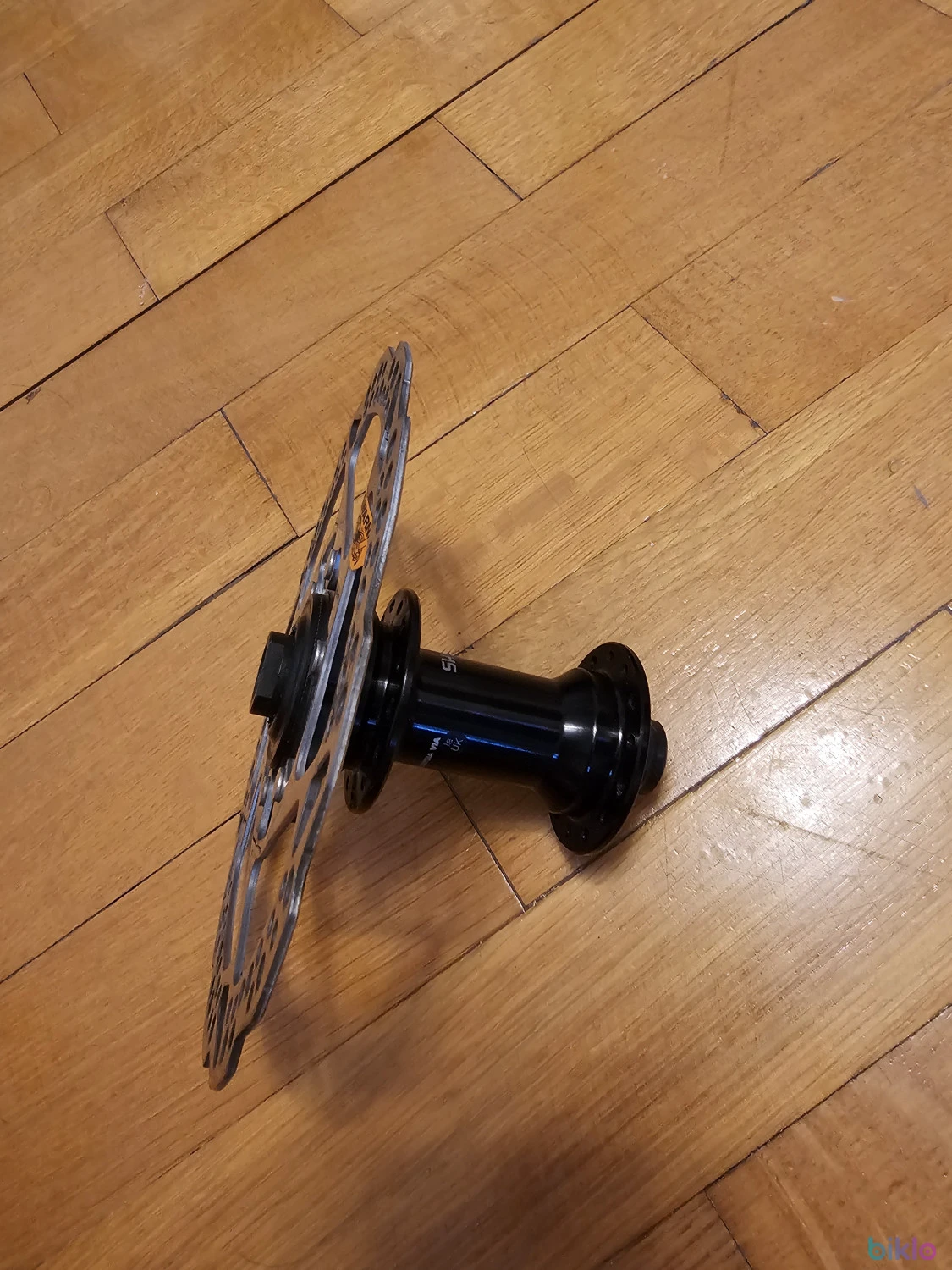 2. Butuc 100x12 shimano hb rs 470 centerline