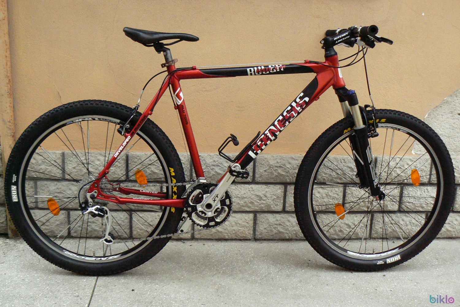 1. Bicicleta mountain bike Cube