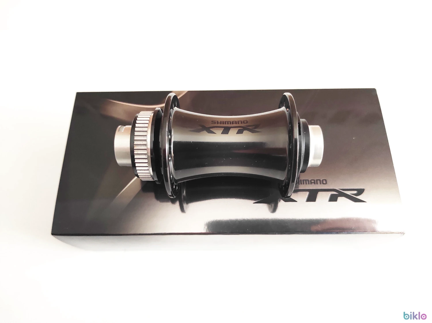 2. Butuc fata Shimano XTR HB-M9010 15x100mm, 28h, disc centerlock nou