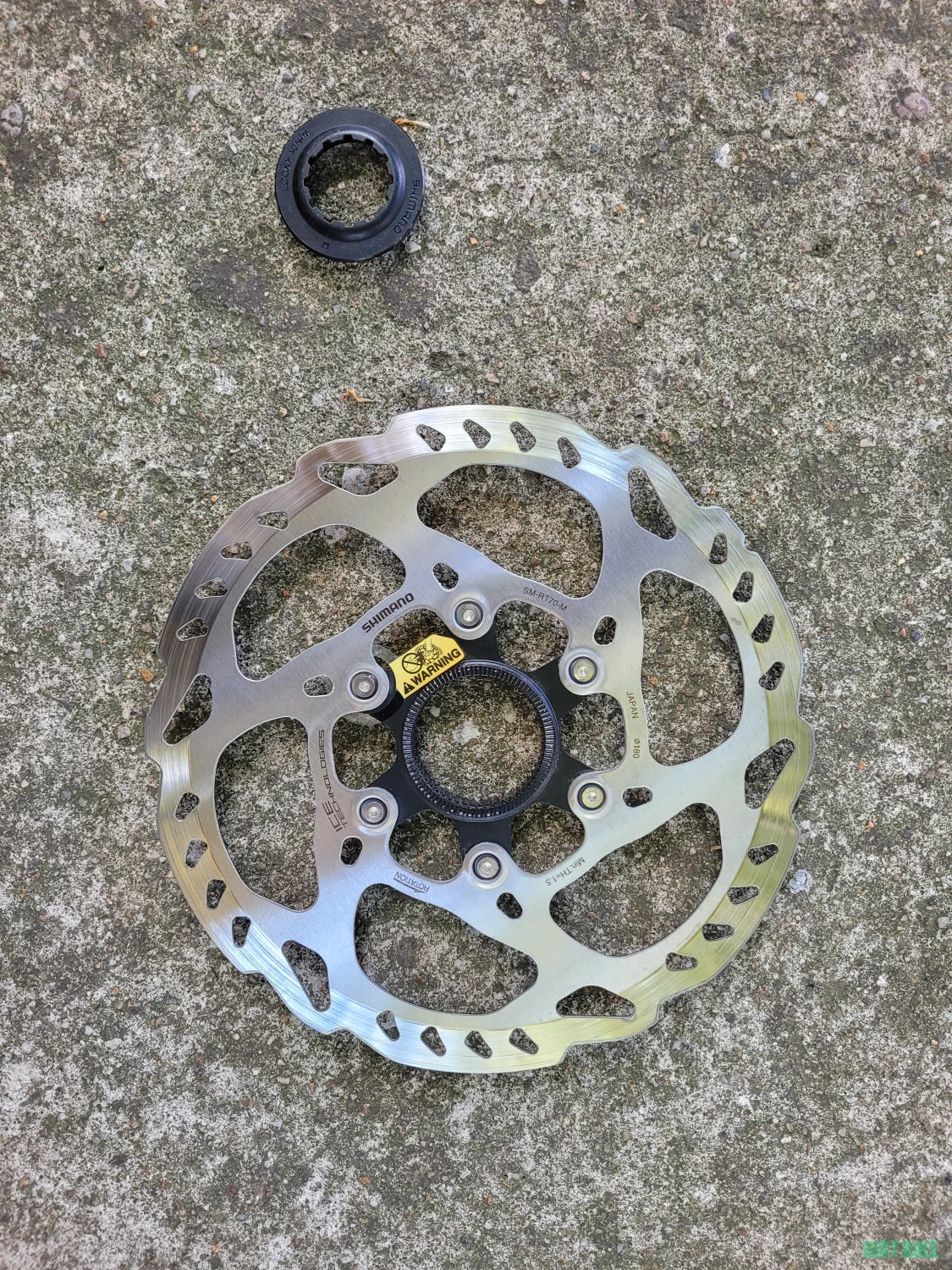 1. Disc Shimano RT70 SLX Ice Tech 180mm centerlock - second hand