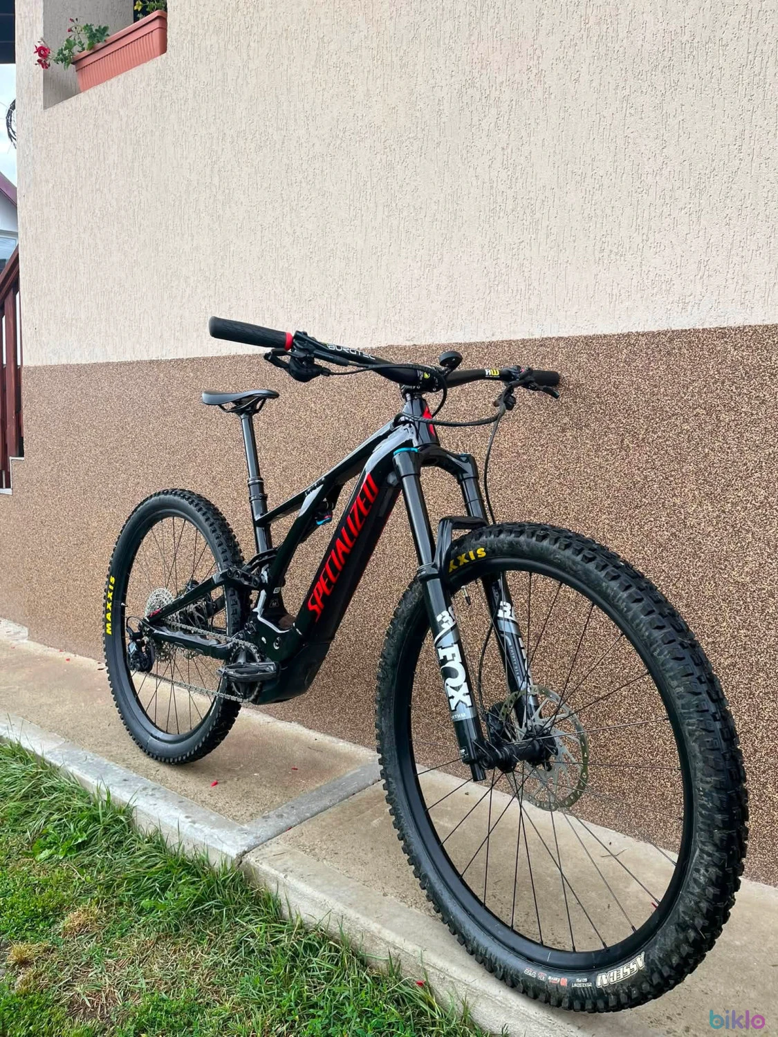 4. 2021 Specialized Turbo Levo Comp M