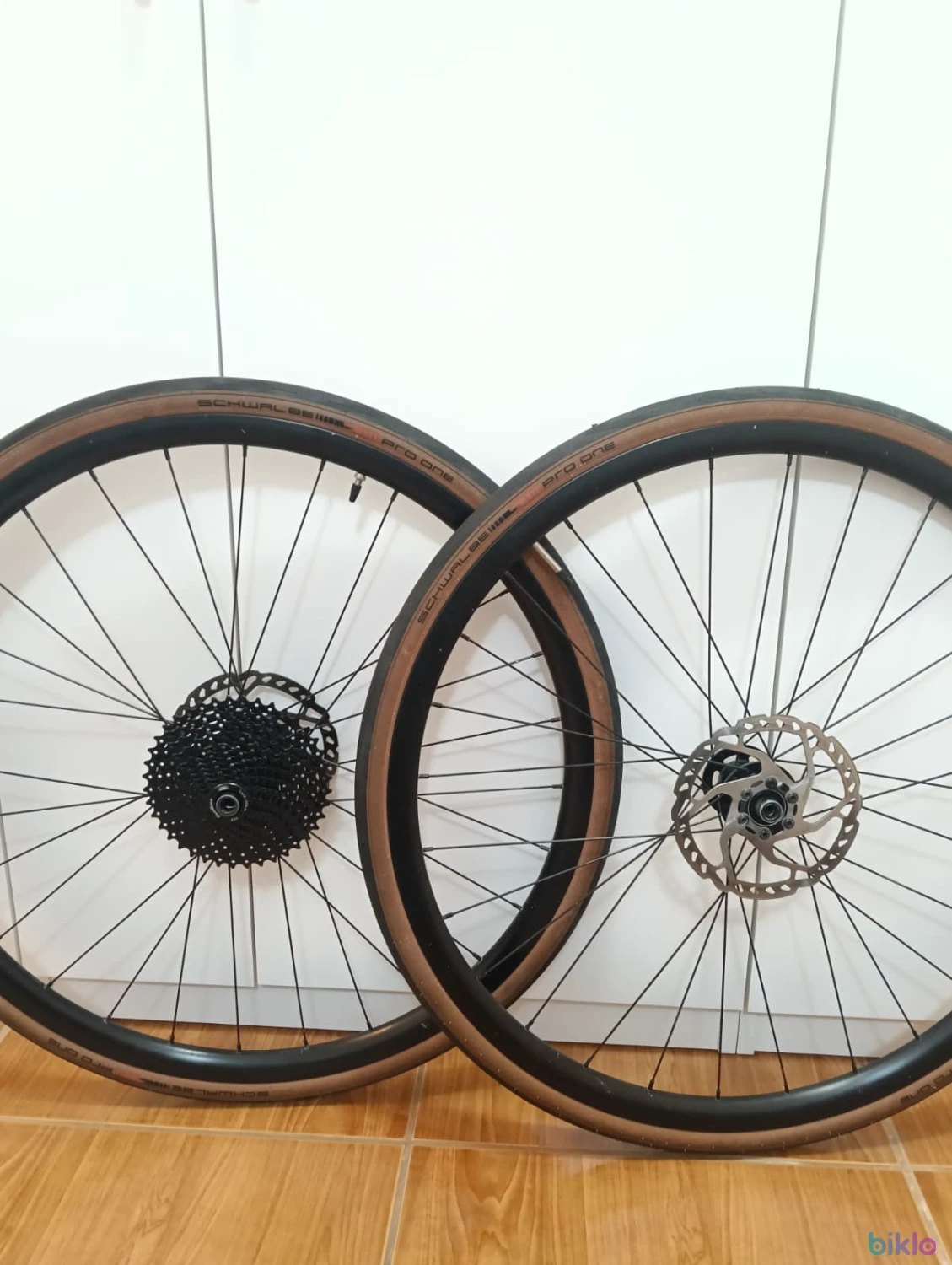 1. Vand roti cursiera/gravel 28"
