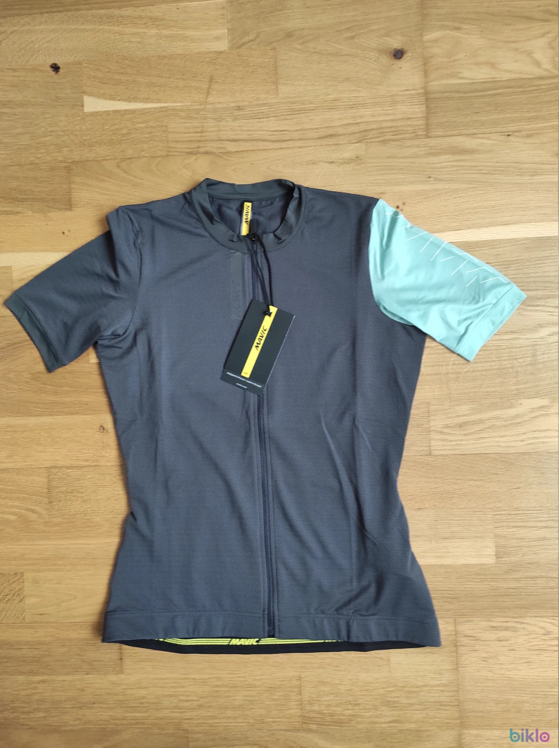 3. Tricou dama Mavic Essential Carbon/Mint marimea M, nou