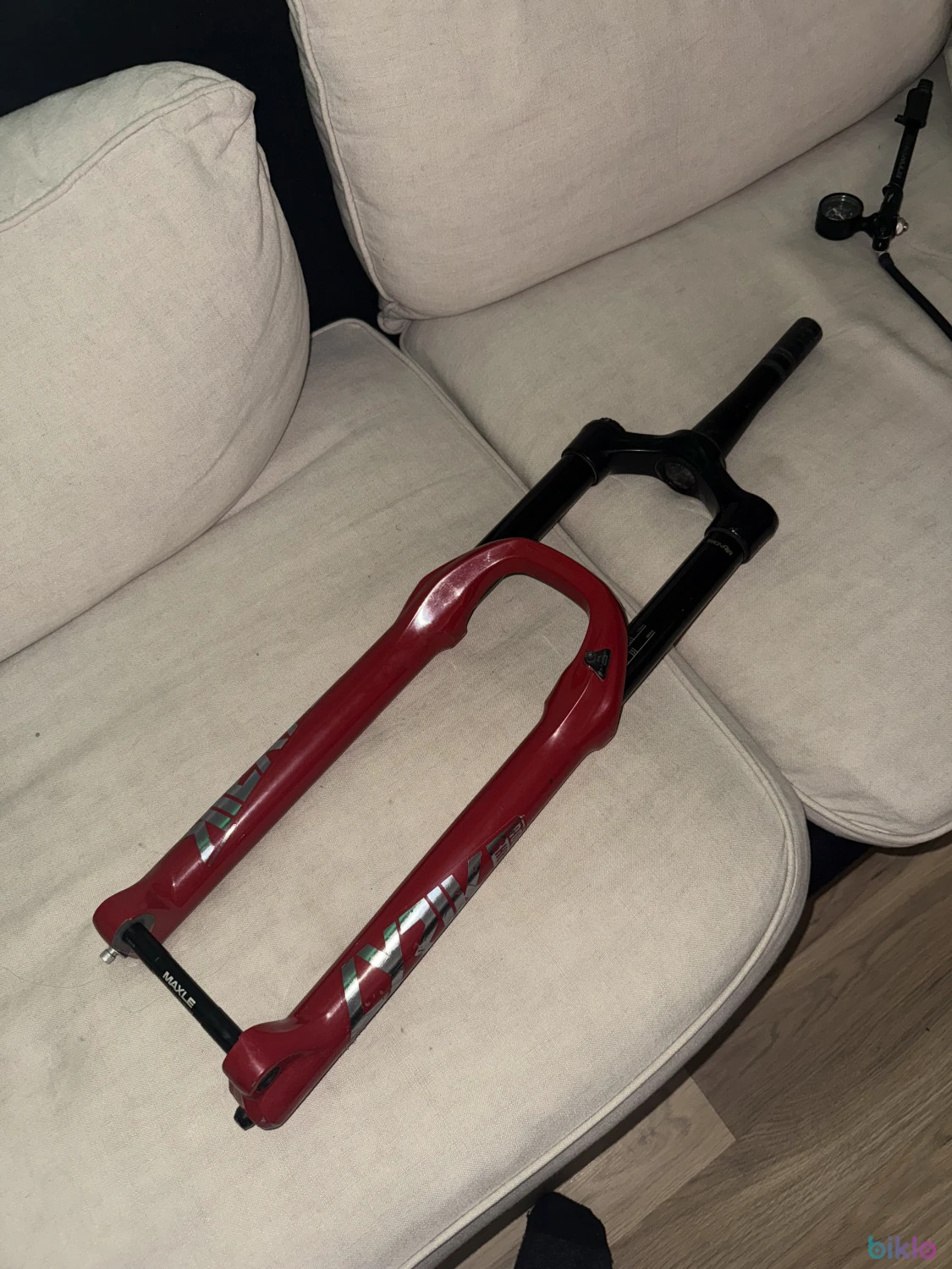 1. 2022 Lyrik Ultimate 180mm