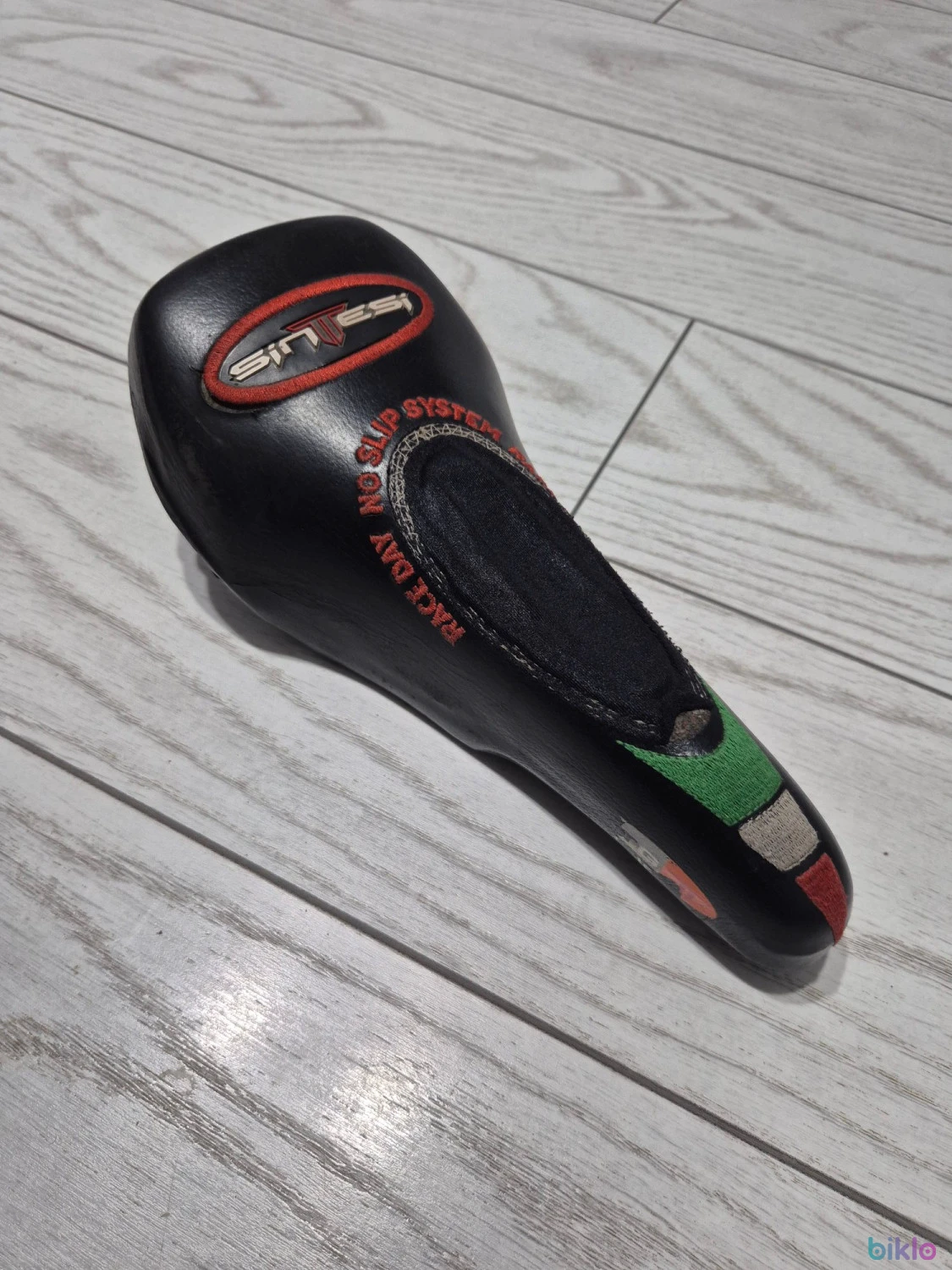 1. Sa bicicleta vintage Selle San Marco Sintesi