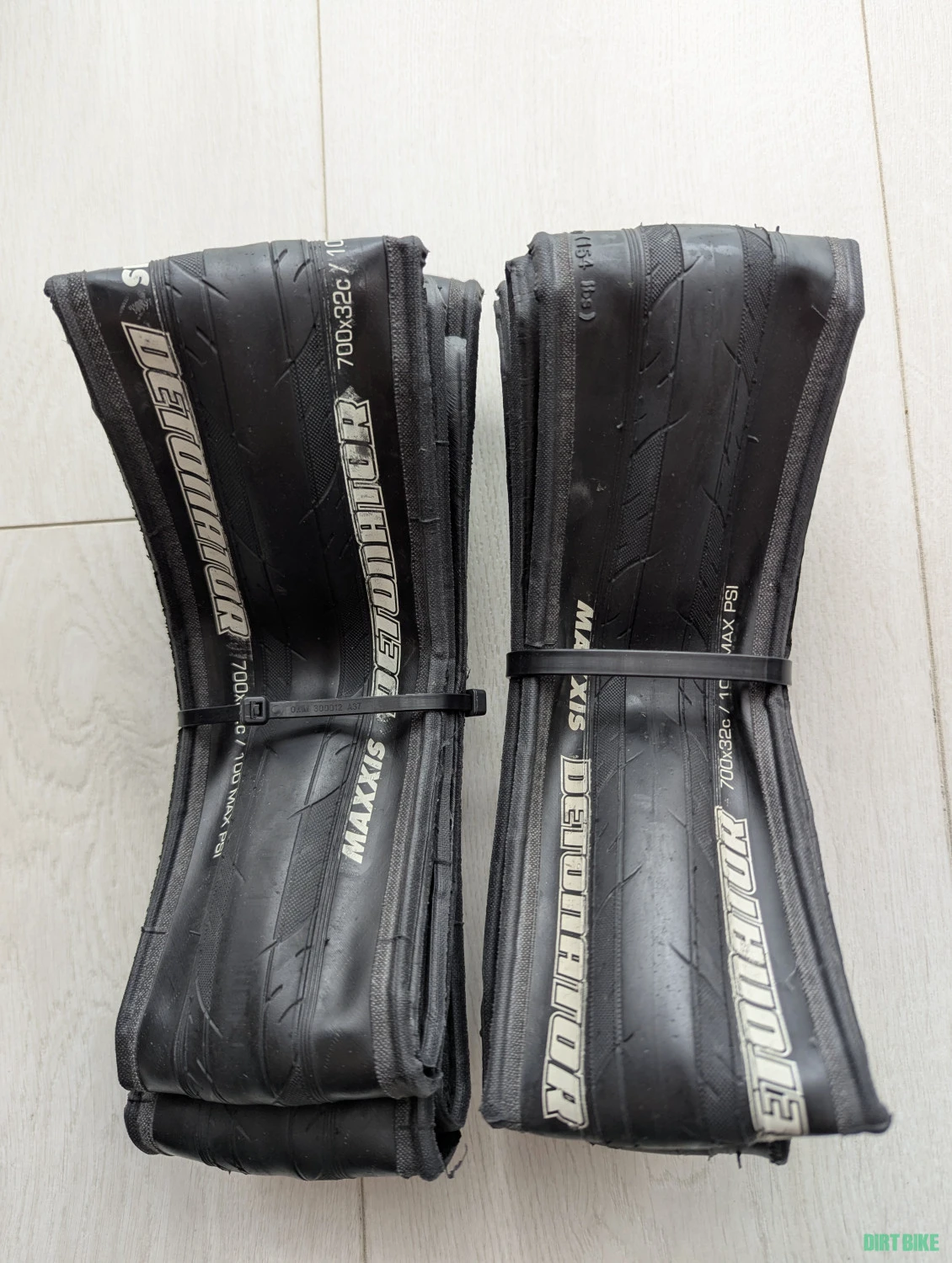 1. Cauciucuri Maxxis Detonator
