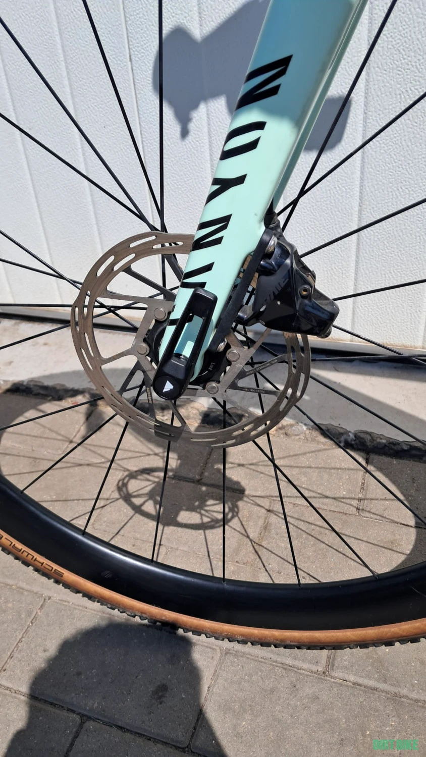 4. Canyon Inflite CF SL 7AXS cyclocross